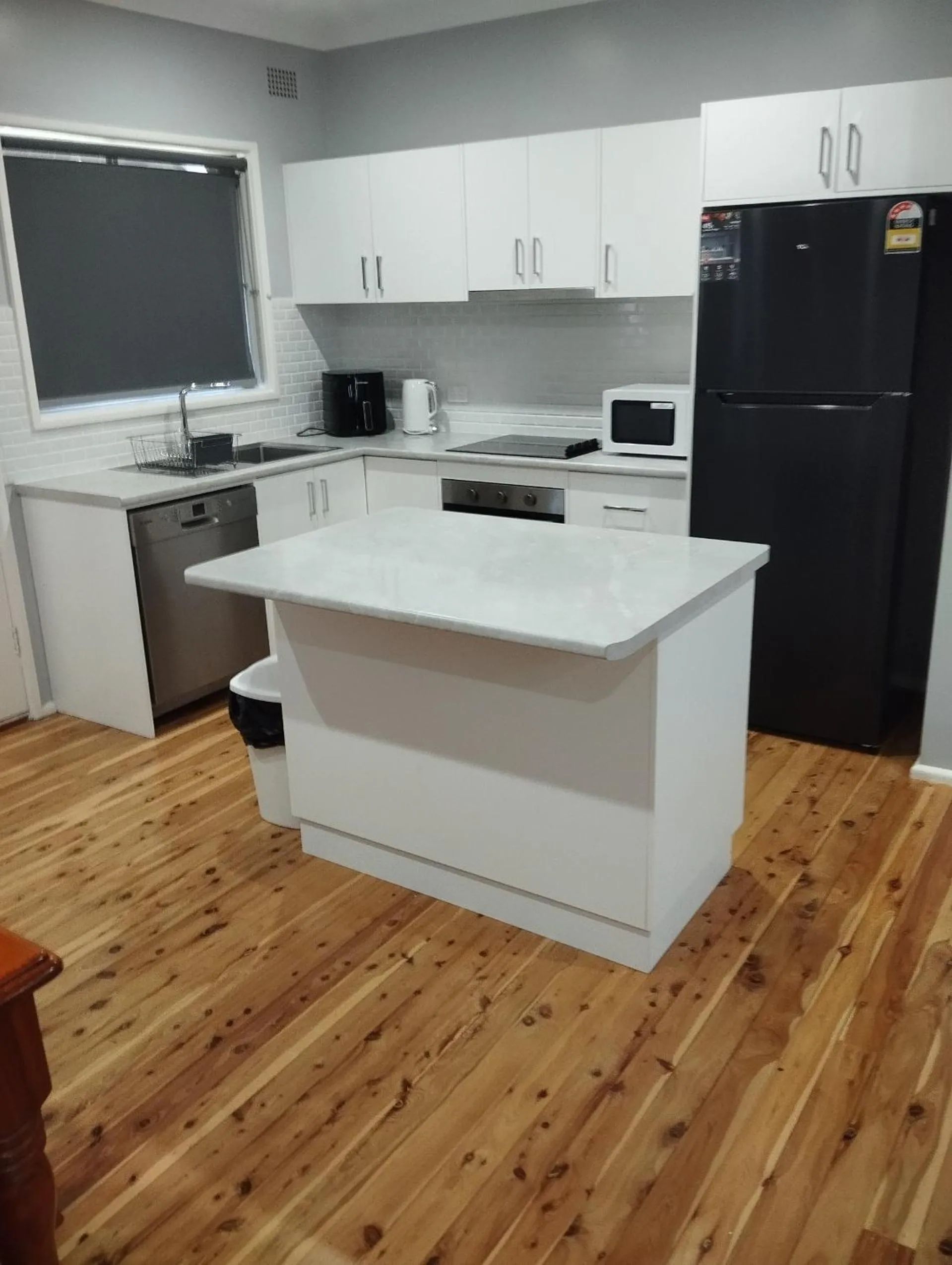 Across Country Motor Inn