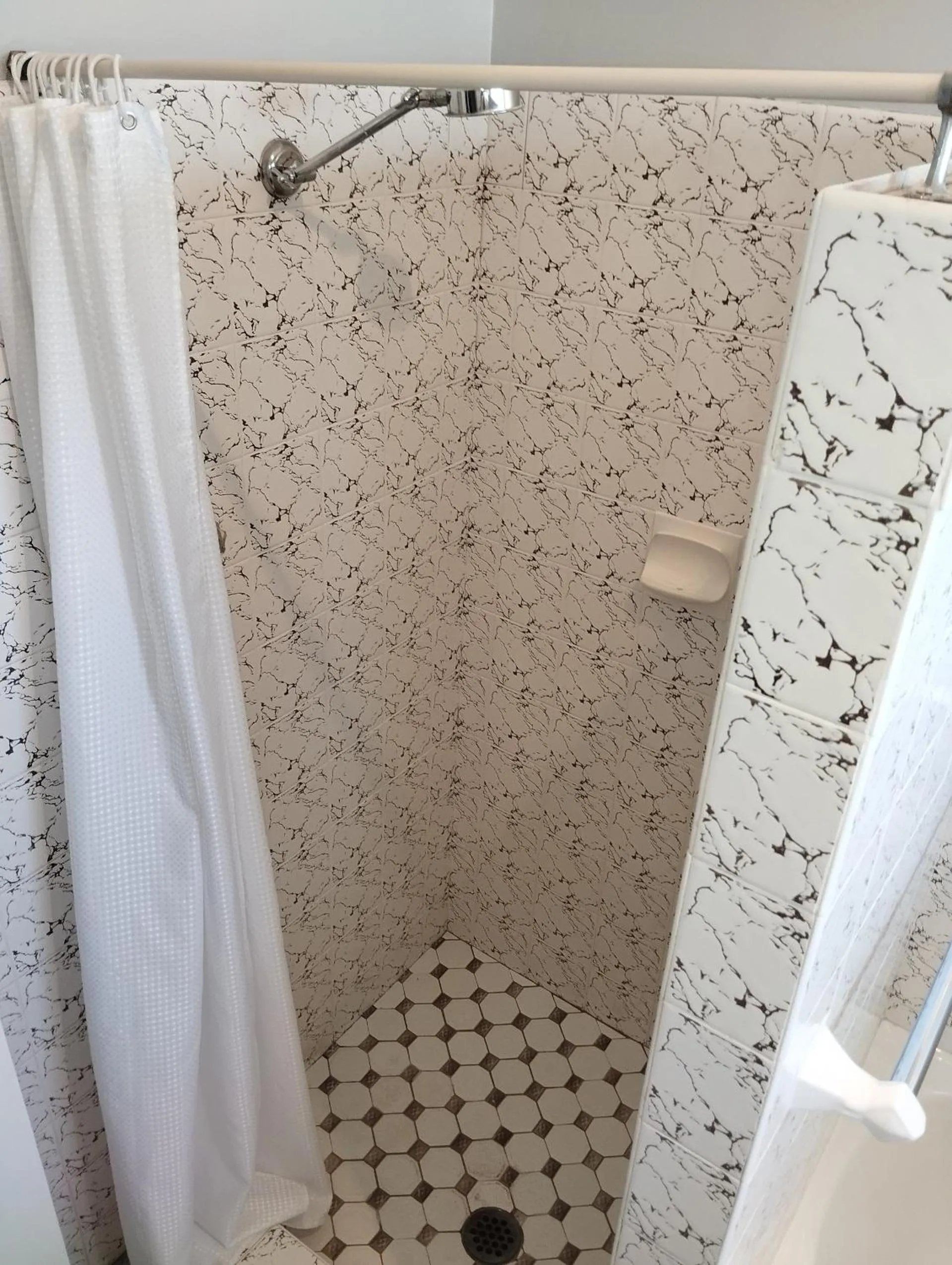 Across Country Motor Inn