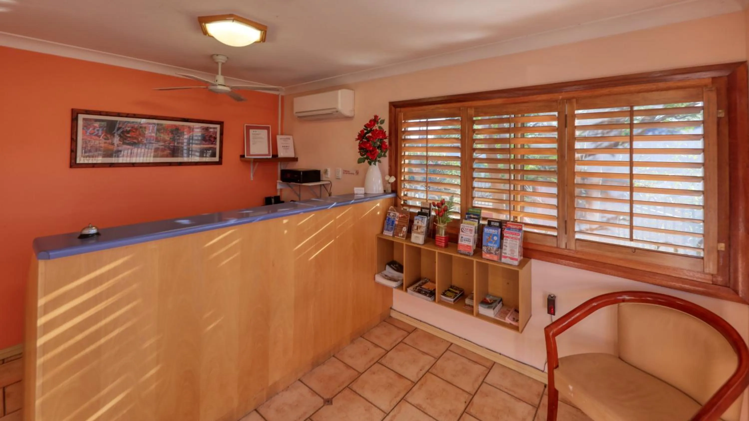 Across Country Motor Inn