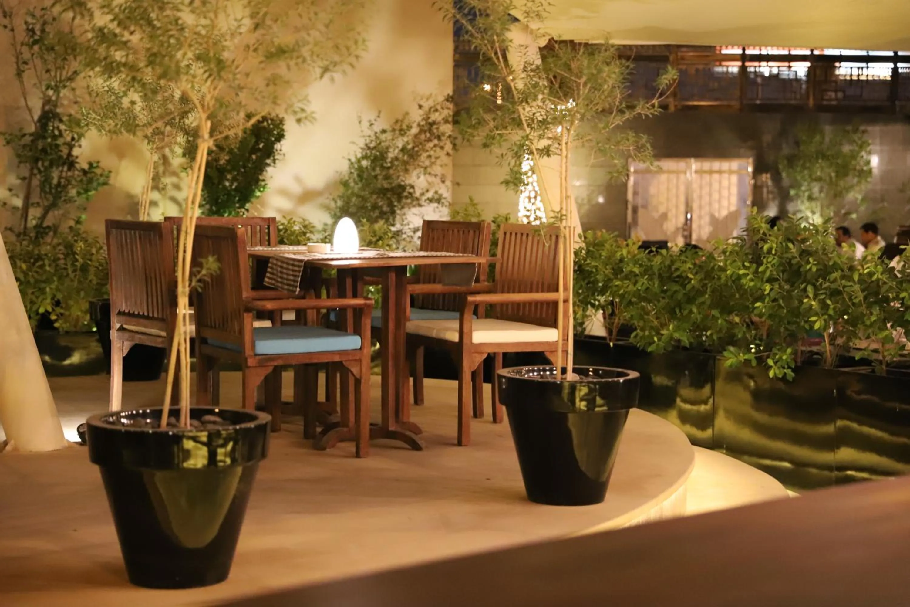 Restaurant/places to eat in Somewhere Hotel Al Ahsa