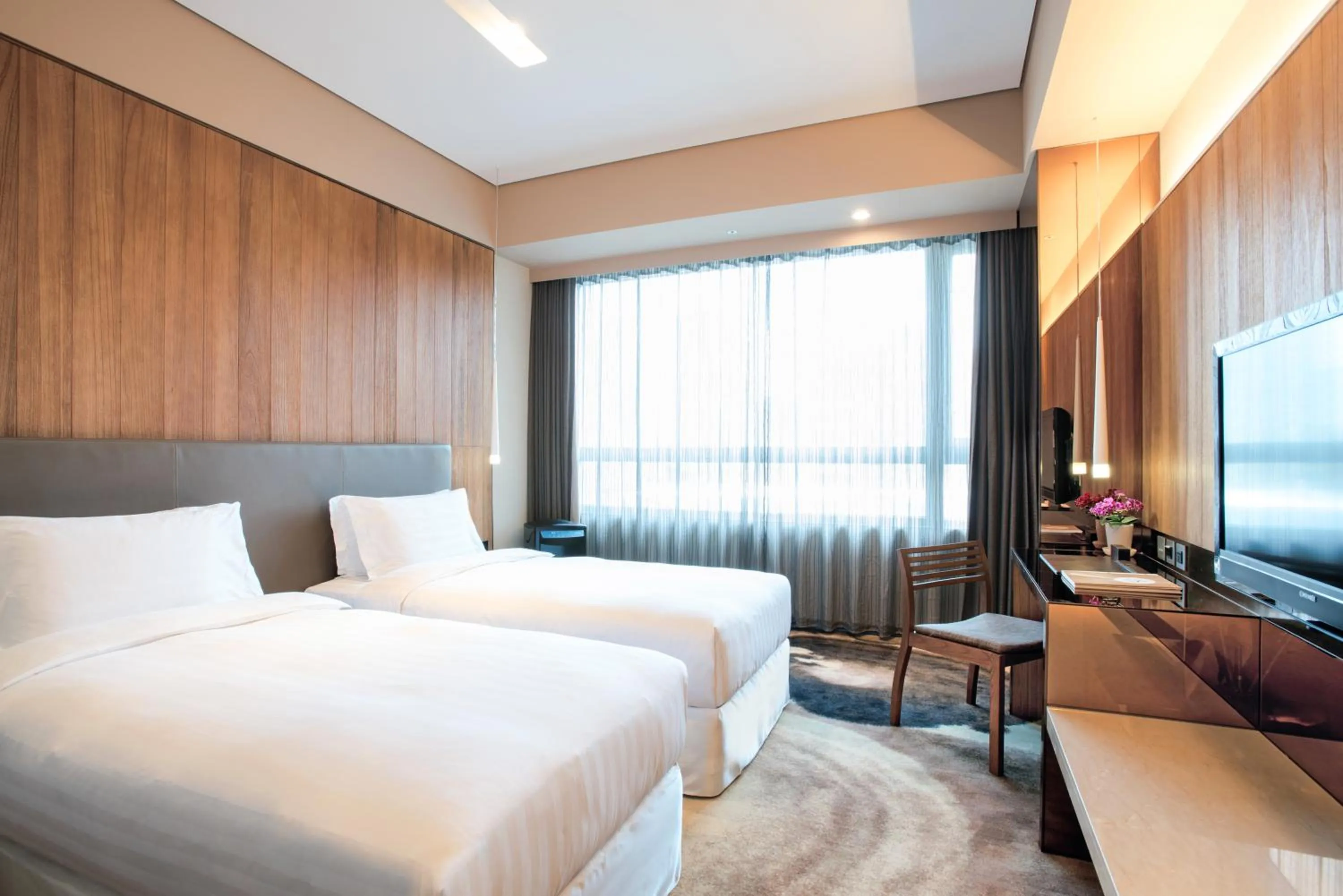 Bedroom, Bed in Home Hotel