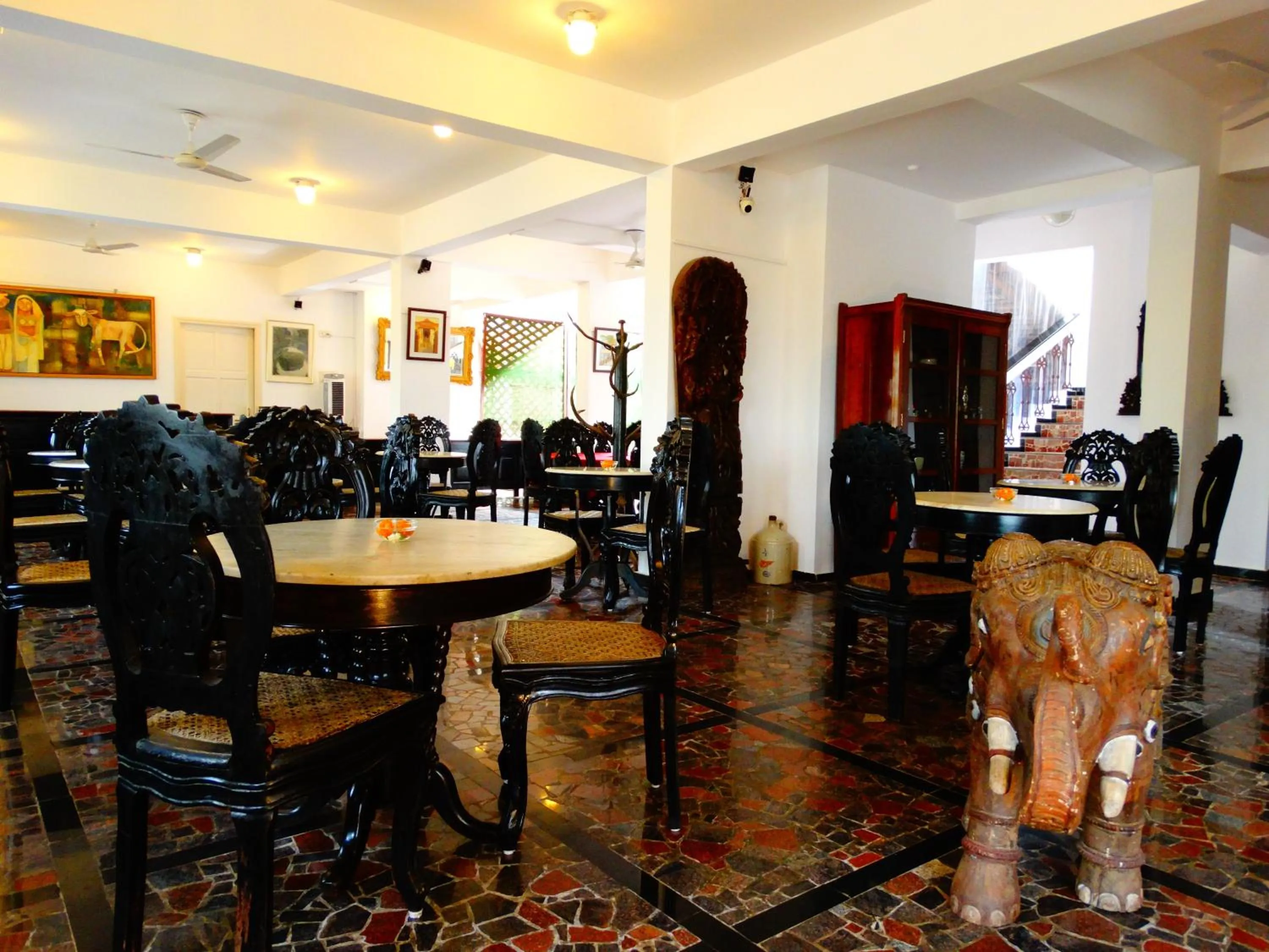 Lounge or bar in WelcomHeritage Panjim Inn