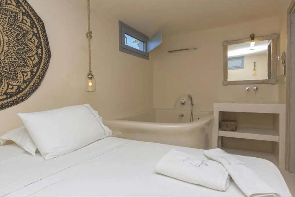 Medusa Beach Resort & Suites