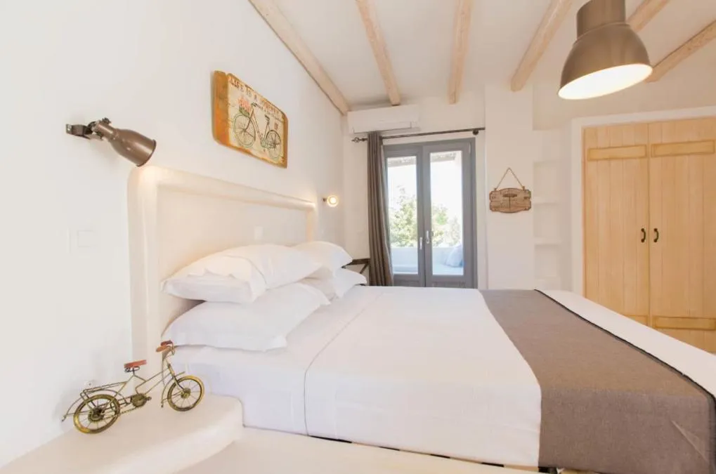 Medusa Beach Resort & Suites