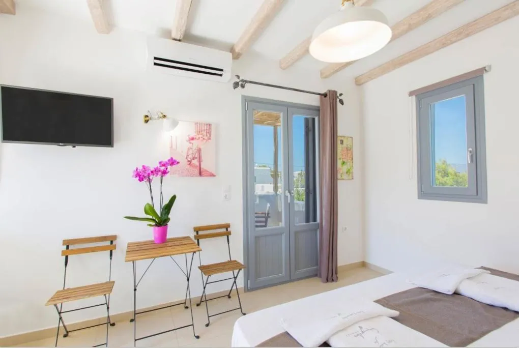 Medusa Beach Resort & Suites