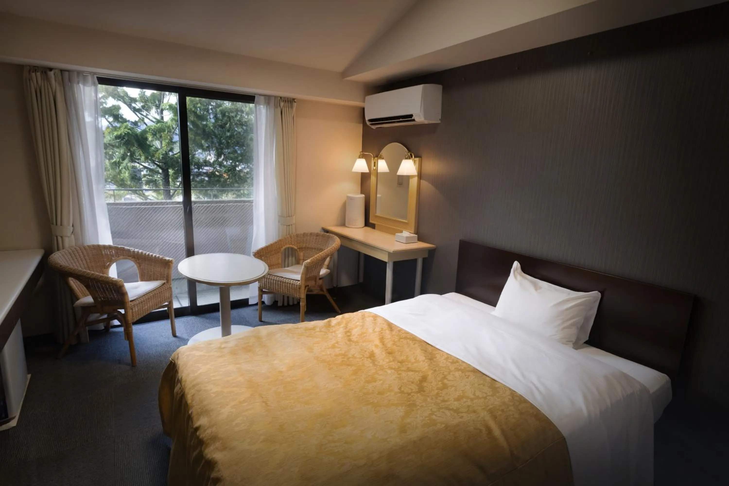 Photo of the whole room, Bed in Sawa Hotel