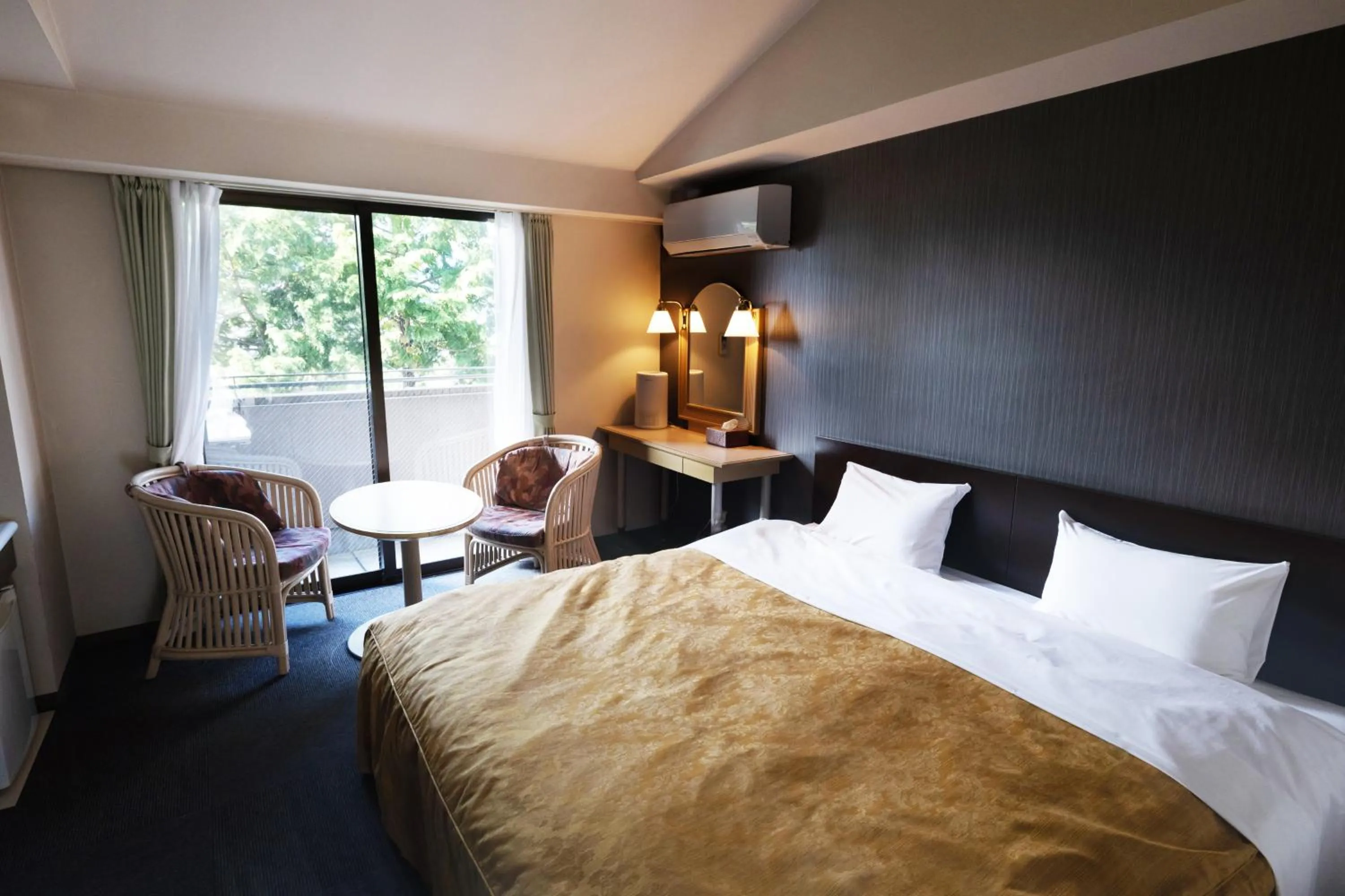 Photo of the whole room, Bed in Sawa Hotel