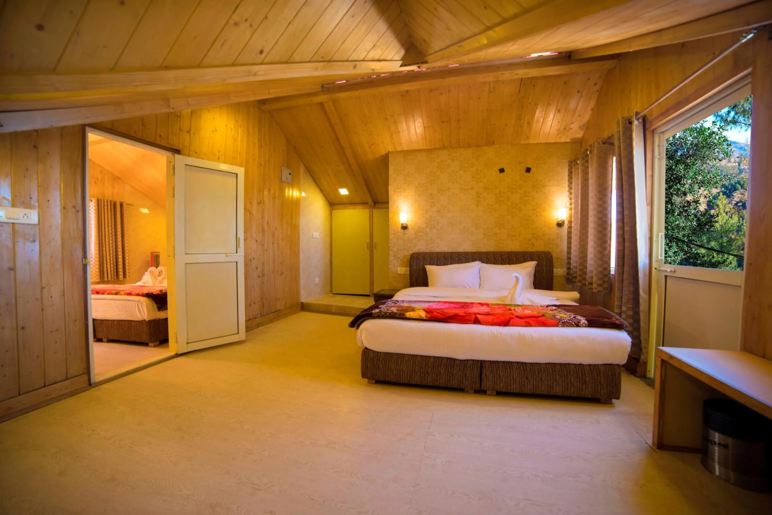 Bedroom, Bed in KVR Clarks Inn, Kufri