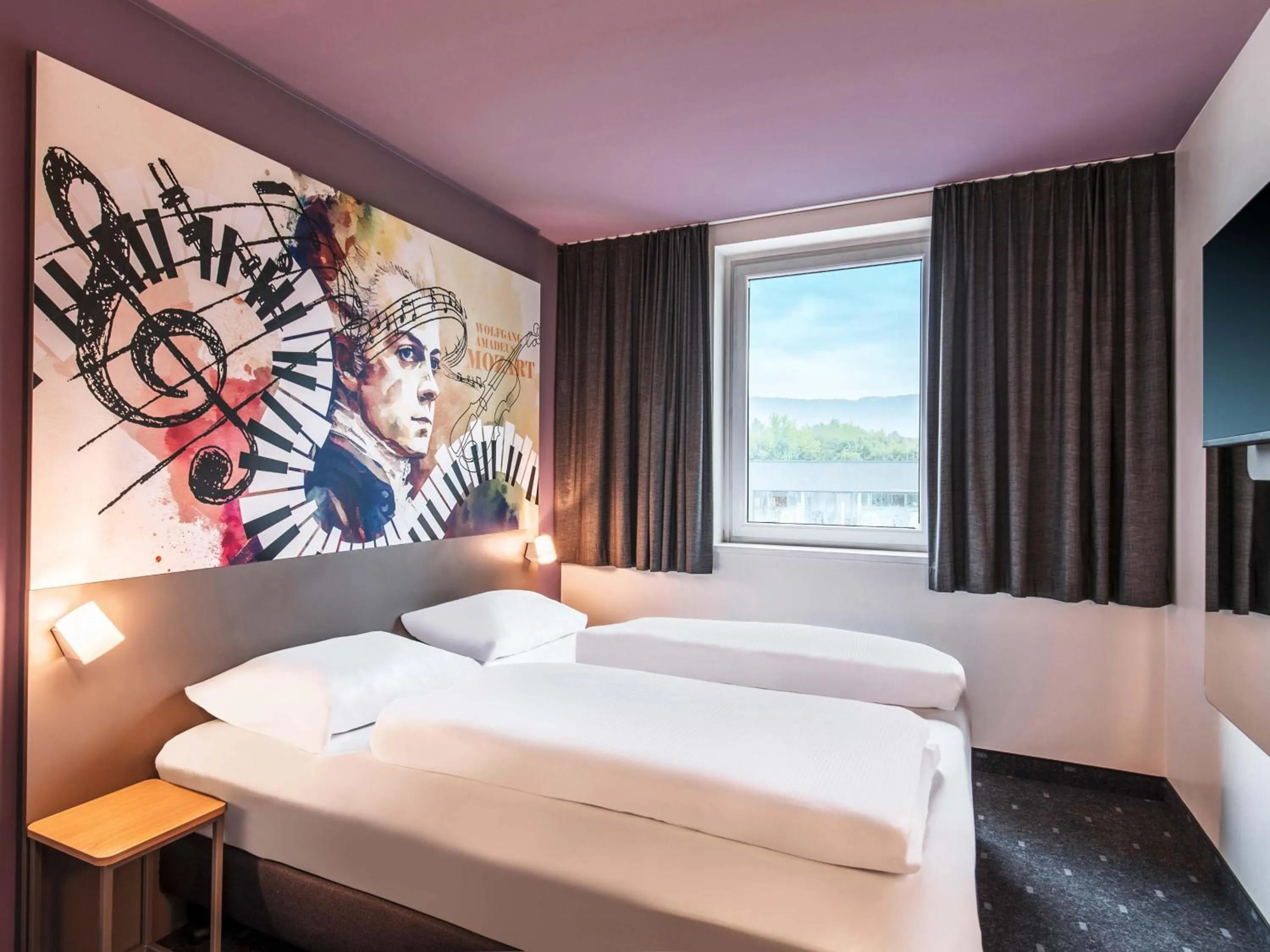 Photo of the whole room, Bed in B&B HOTEL Salzburg-Süd