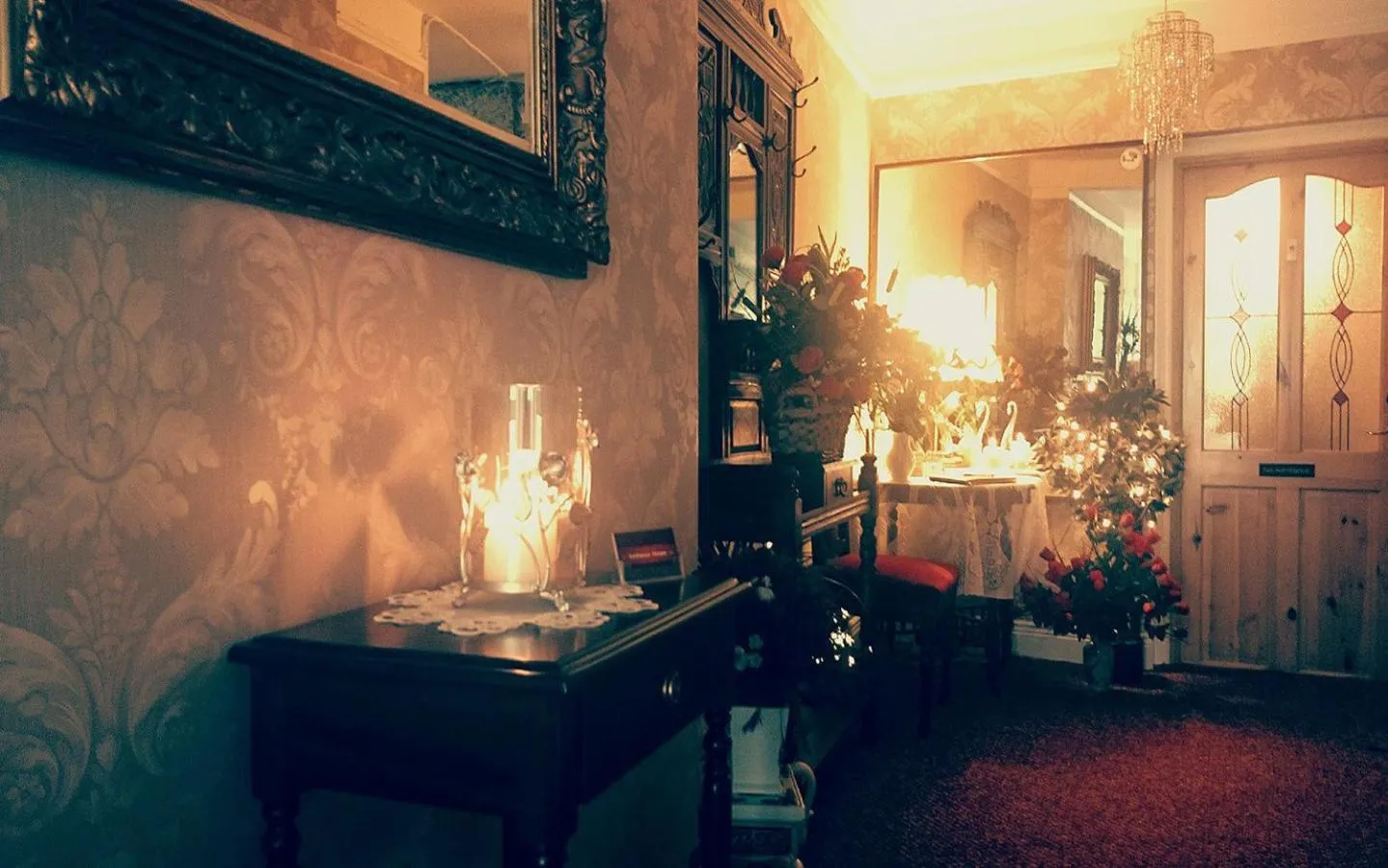 Lobby or reception in Inishross House