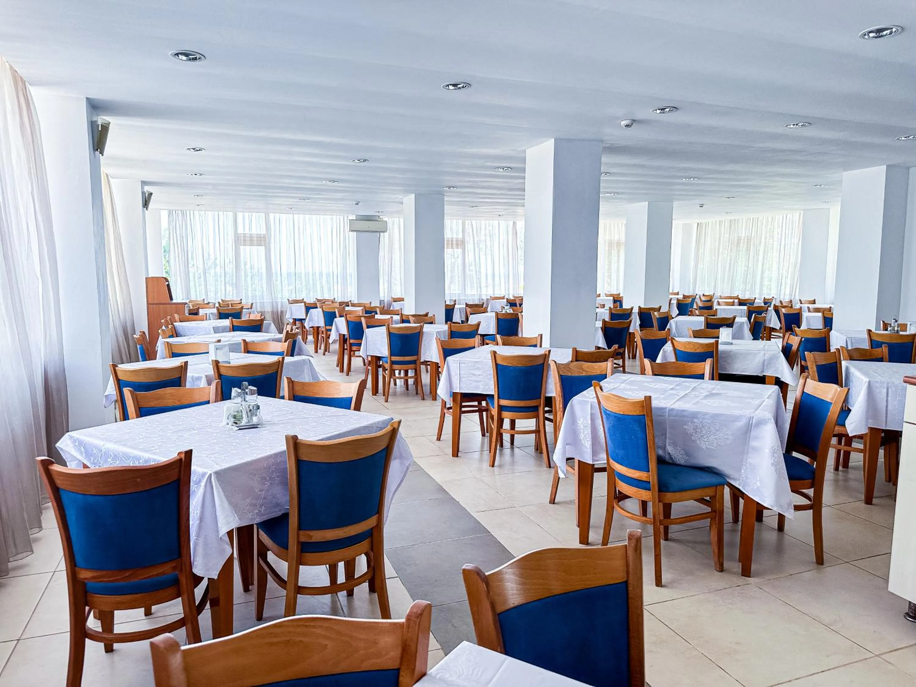 Restaurant/places to eat in Hotel Sirena Saturn All Inclusive