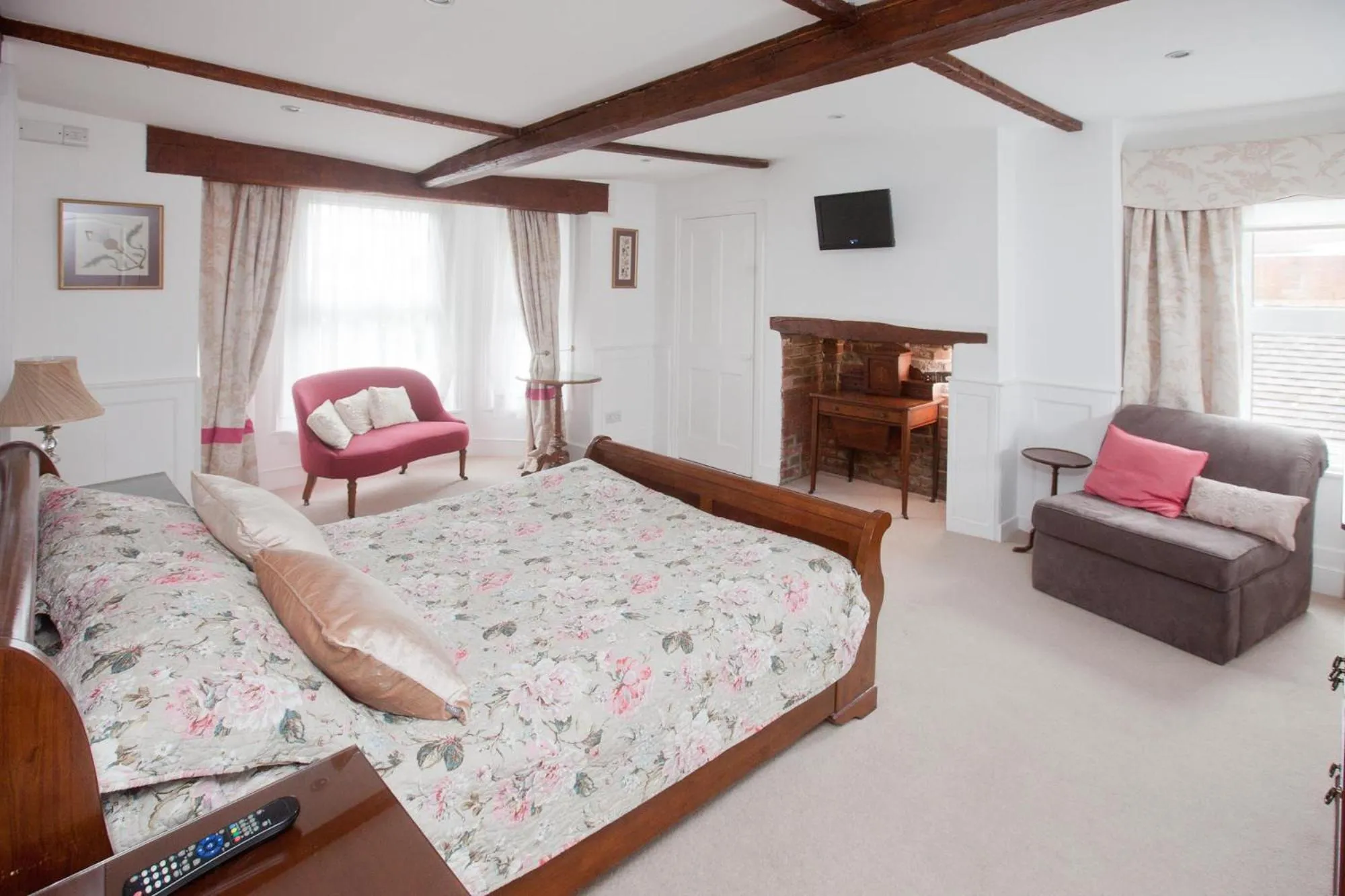 Bedroom, Bed in The Old House Guest House