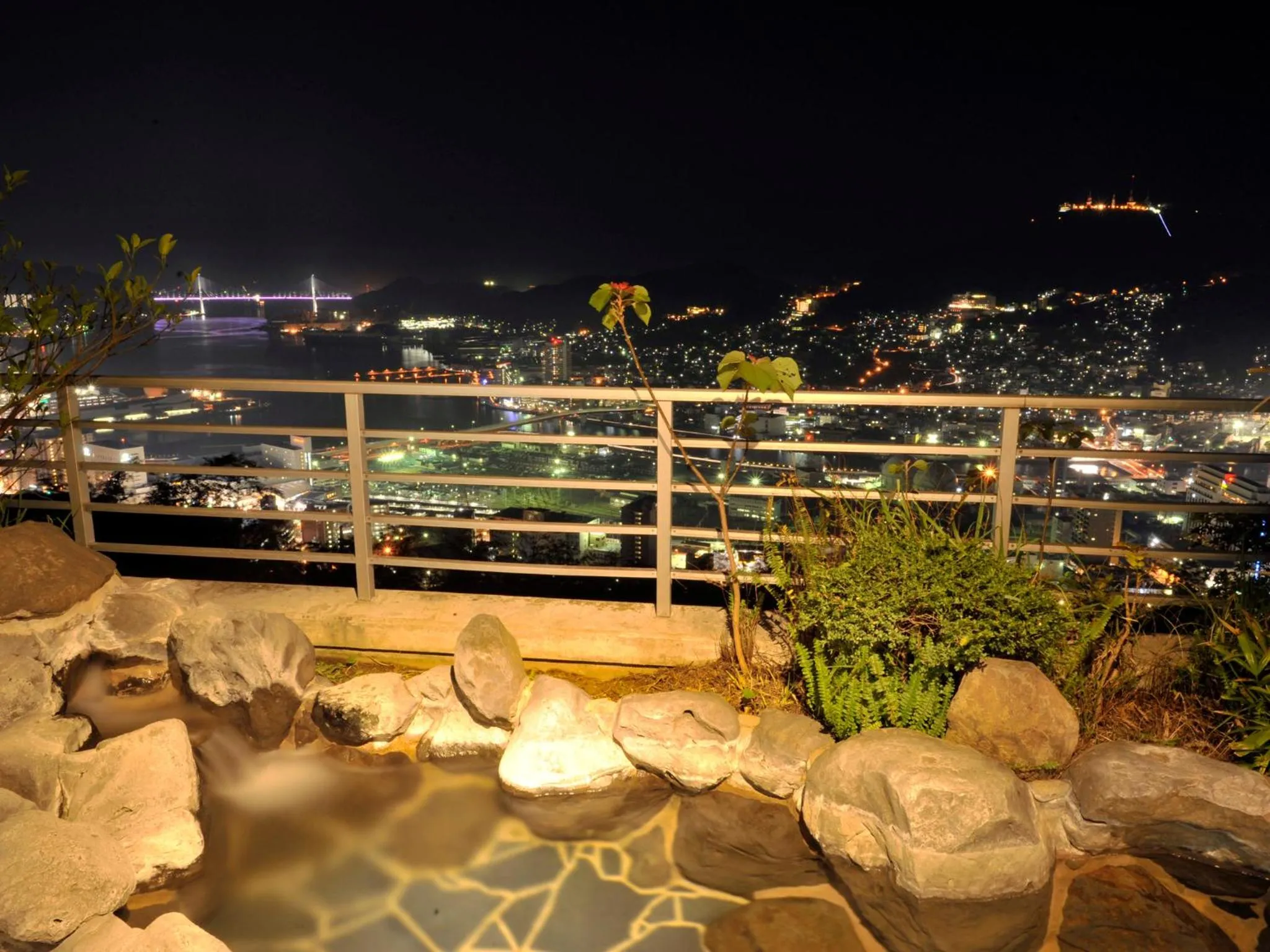 Open Air Bath in Nisshokan Shinkan Baishokaku