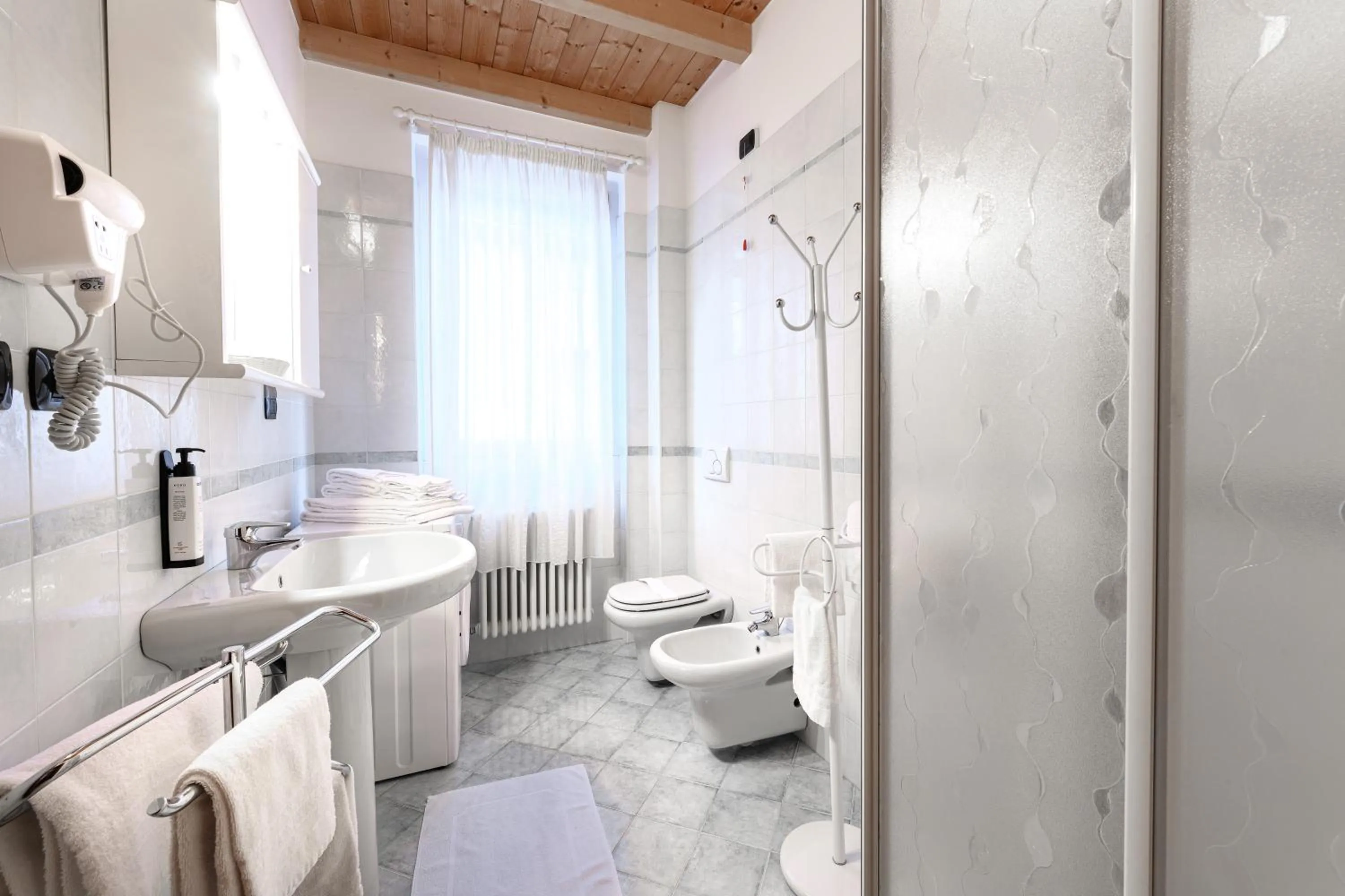 Bathroom in Hotel Garni Le Corti