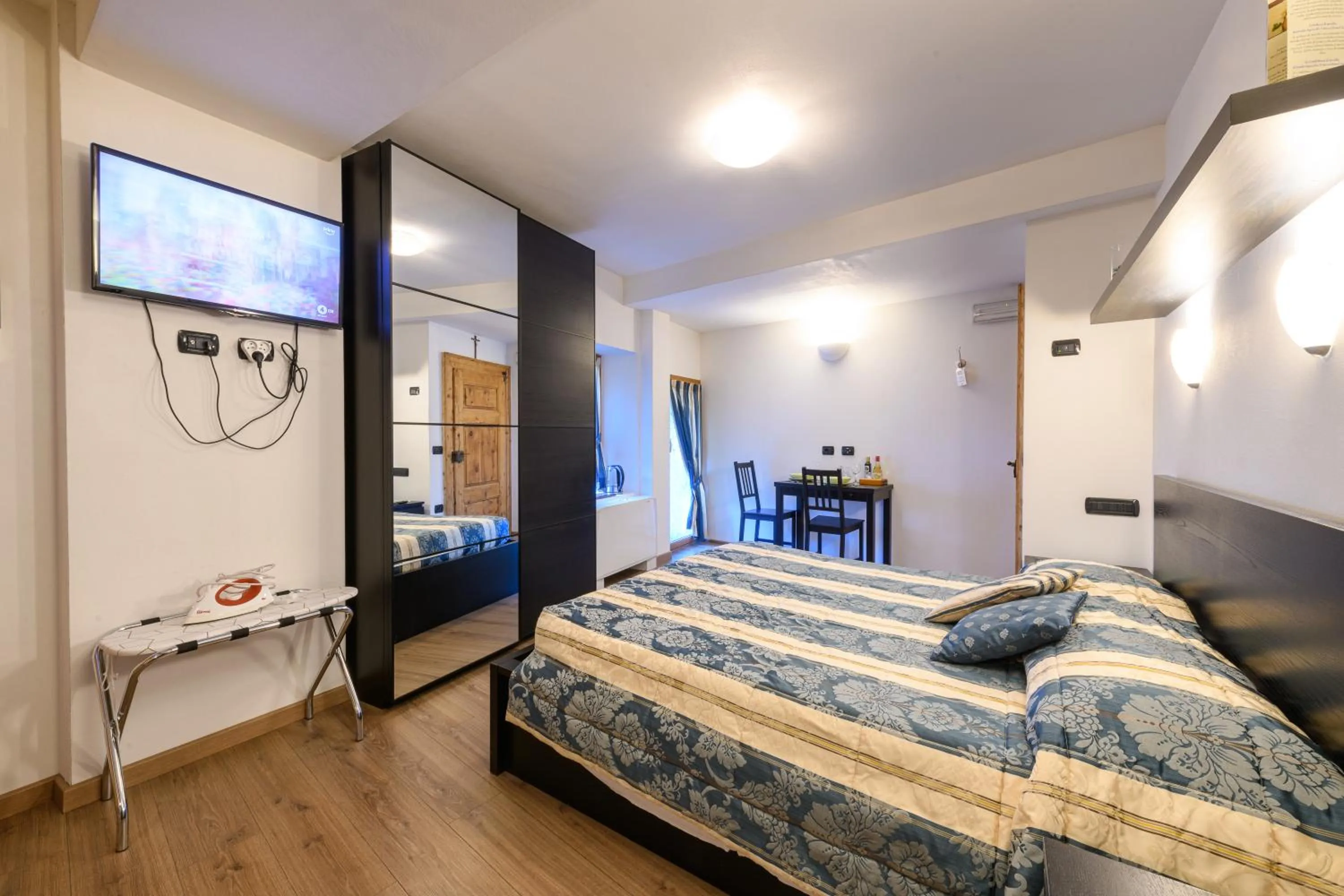 Photo of the whole room, Bed in Hotel Garni Le Corti