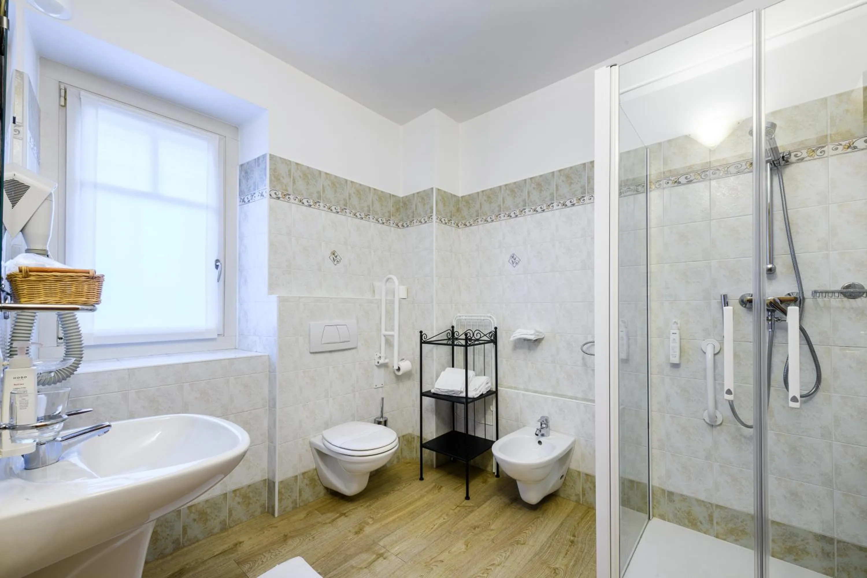 Bathroom in Hotel Garni Le Corti