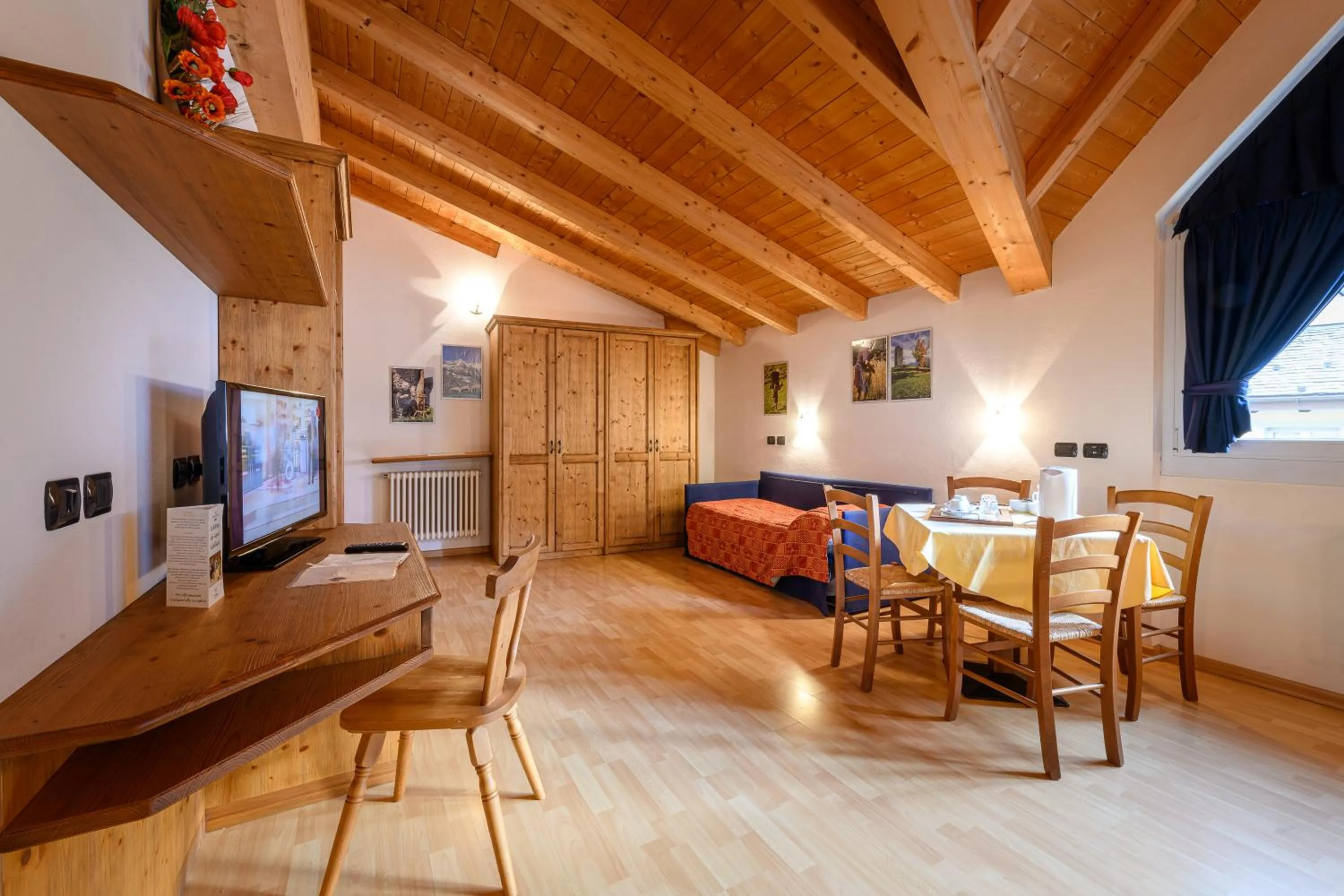 Photo of the whole room in Hotel Garni Le Corti