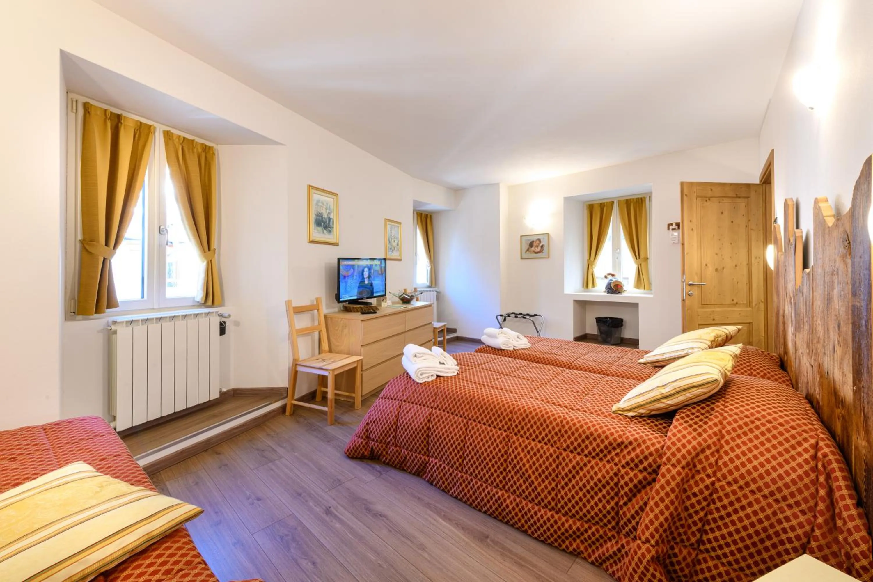 Bedroom, Bed in Hotel Garni Le Corti