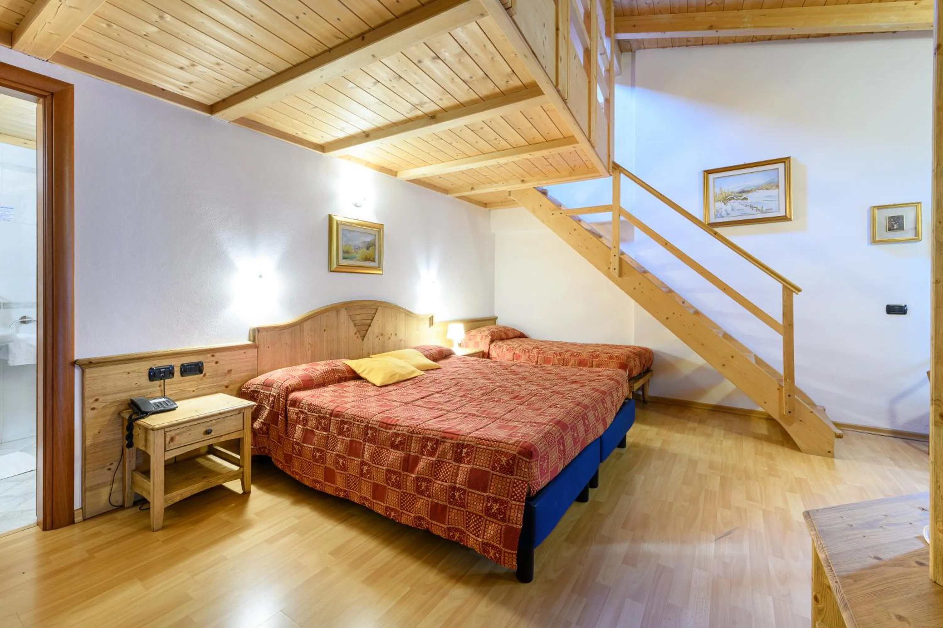 Photo of the whole room, Bed in Hotel Garni Le Corti