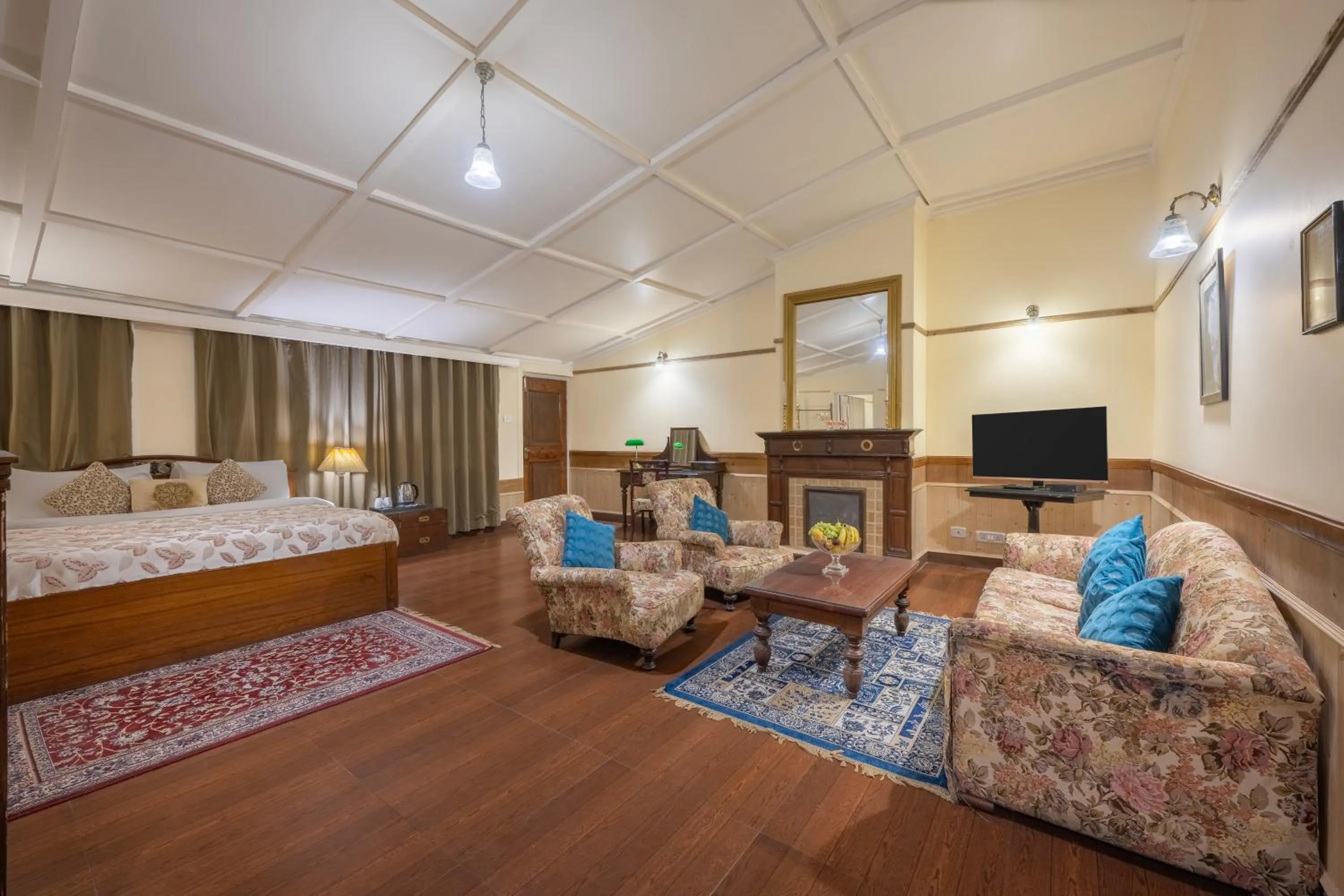 Photo of the whole room, Bed in Springfields - A Heritage Palace Since 1902