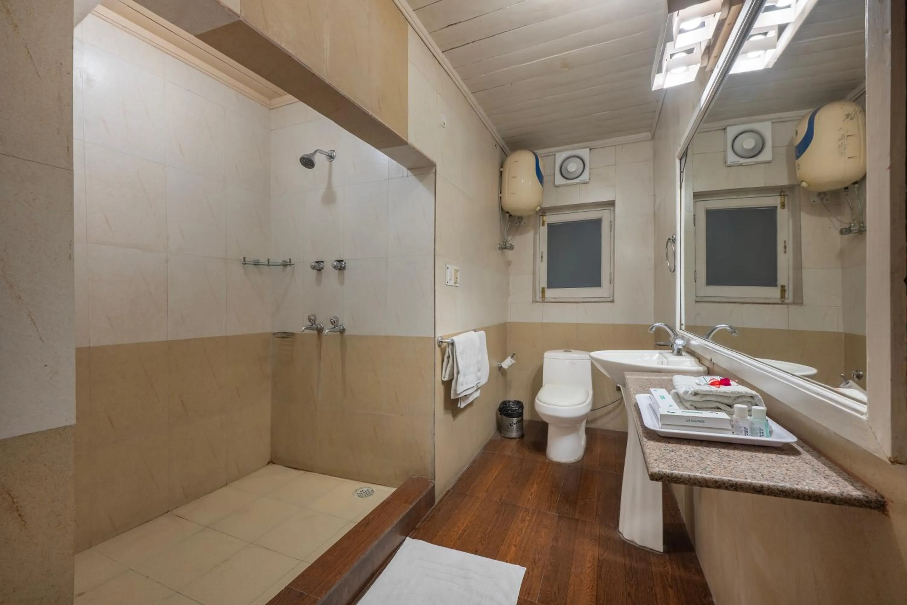 Shower in Springfields - A Heritage Palace Since 1902