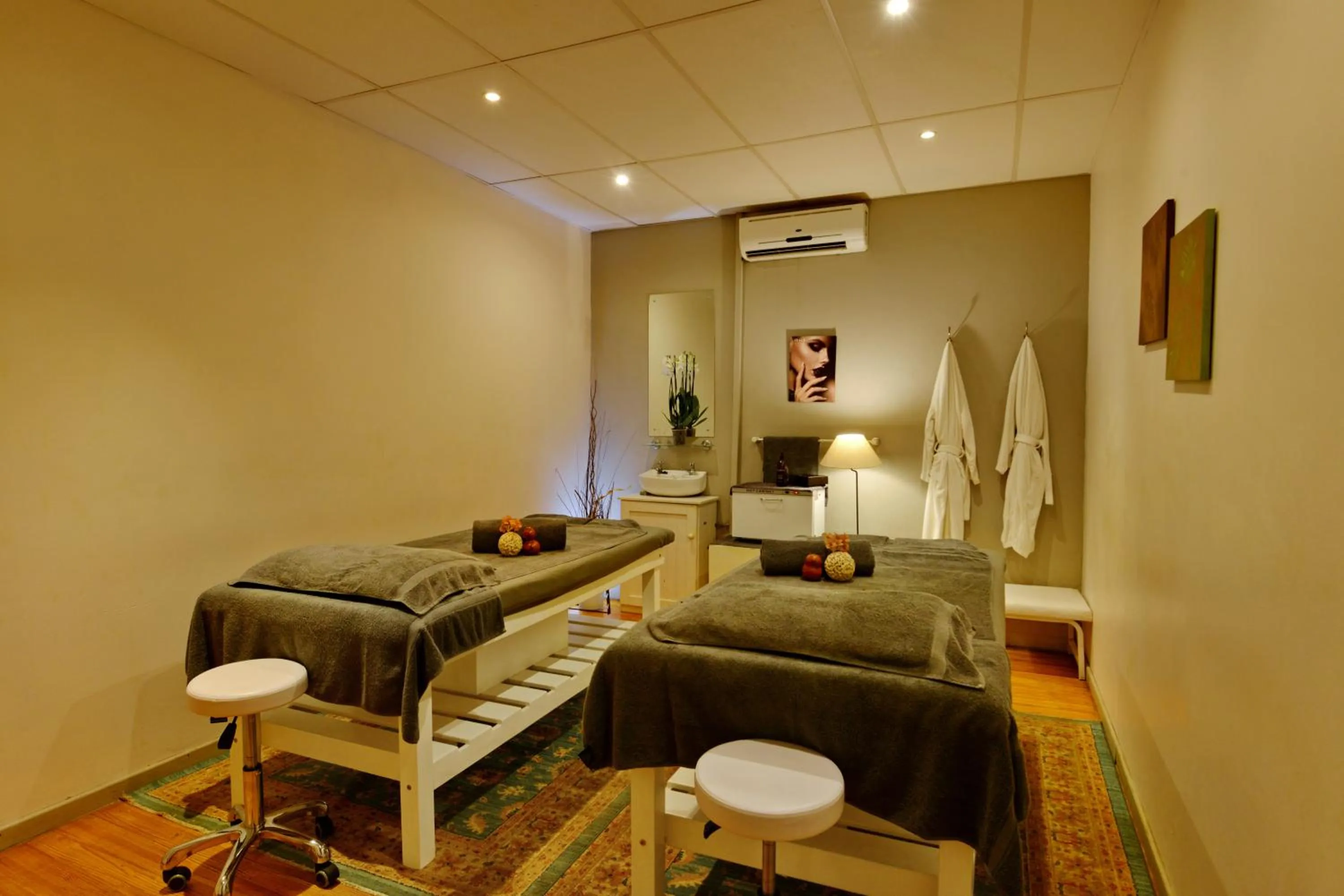 Spa and wellness centre/facilities in Mabula Game Lodge