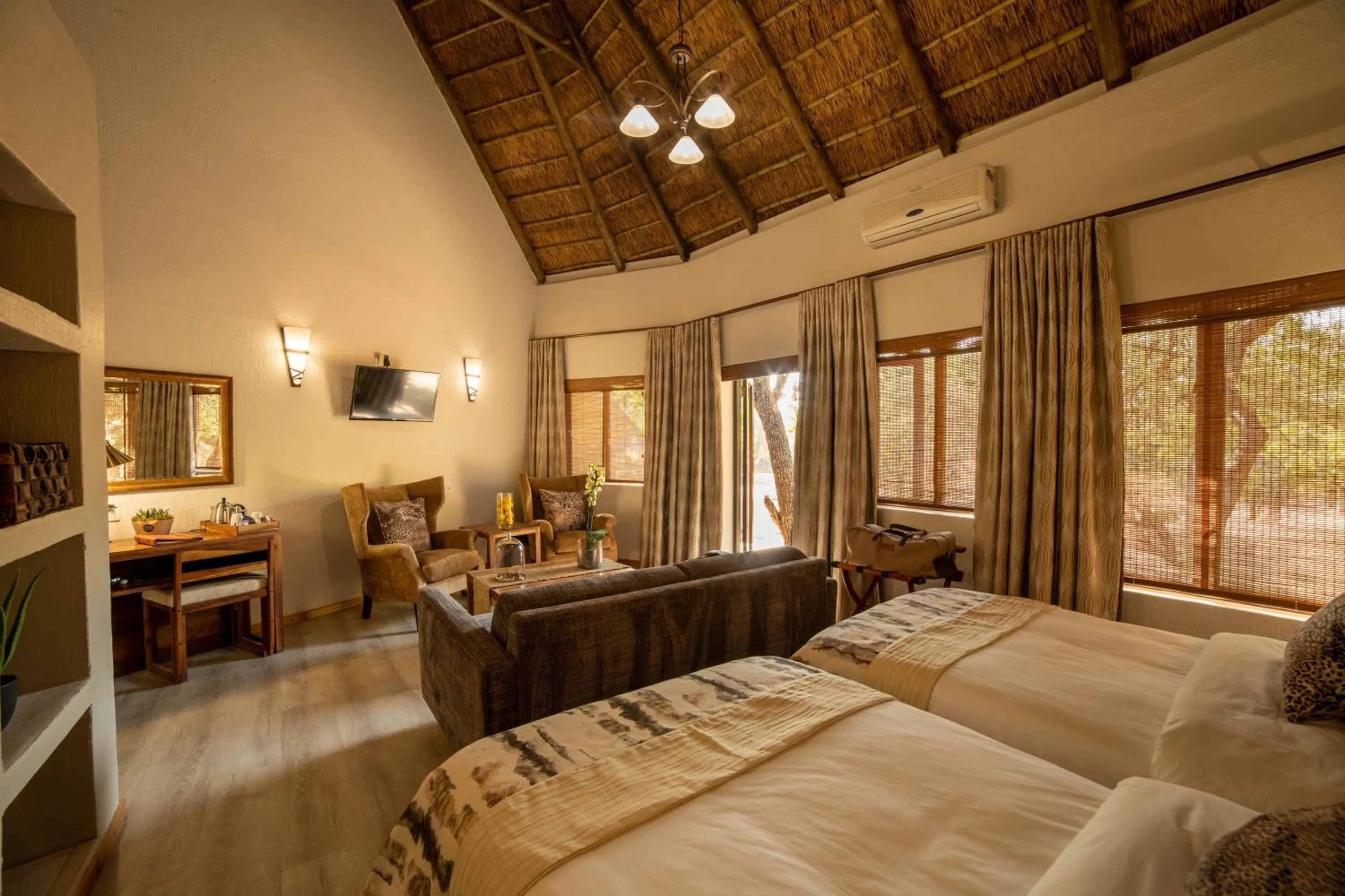 Bedroom, Bed in Mabula Game Lodge