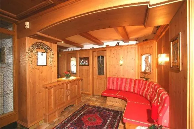 Lounge or bar in Landhotel Rauchenwalderhof