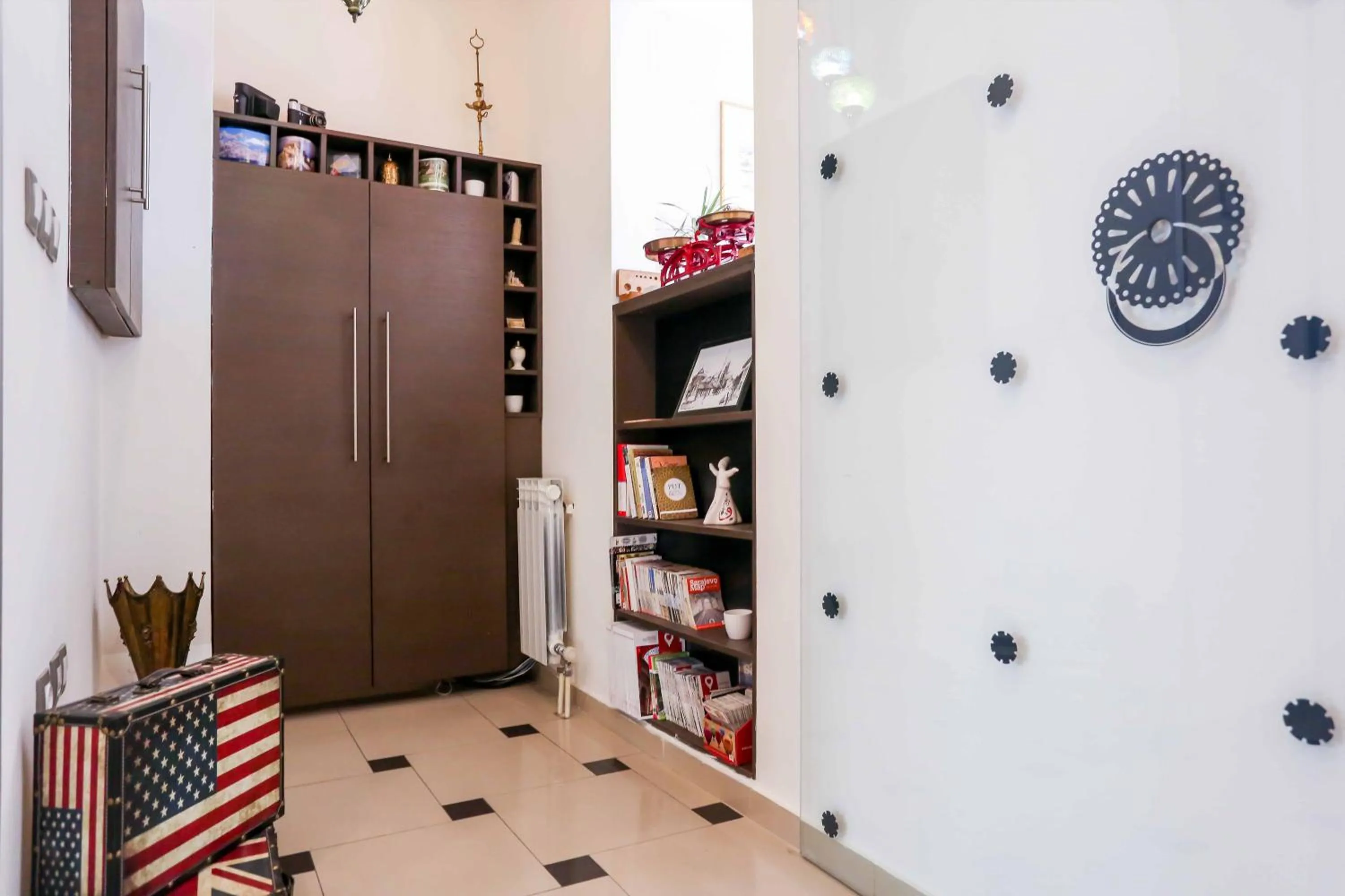 Decorative detail in Hotel Divan