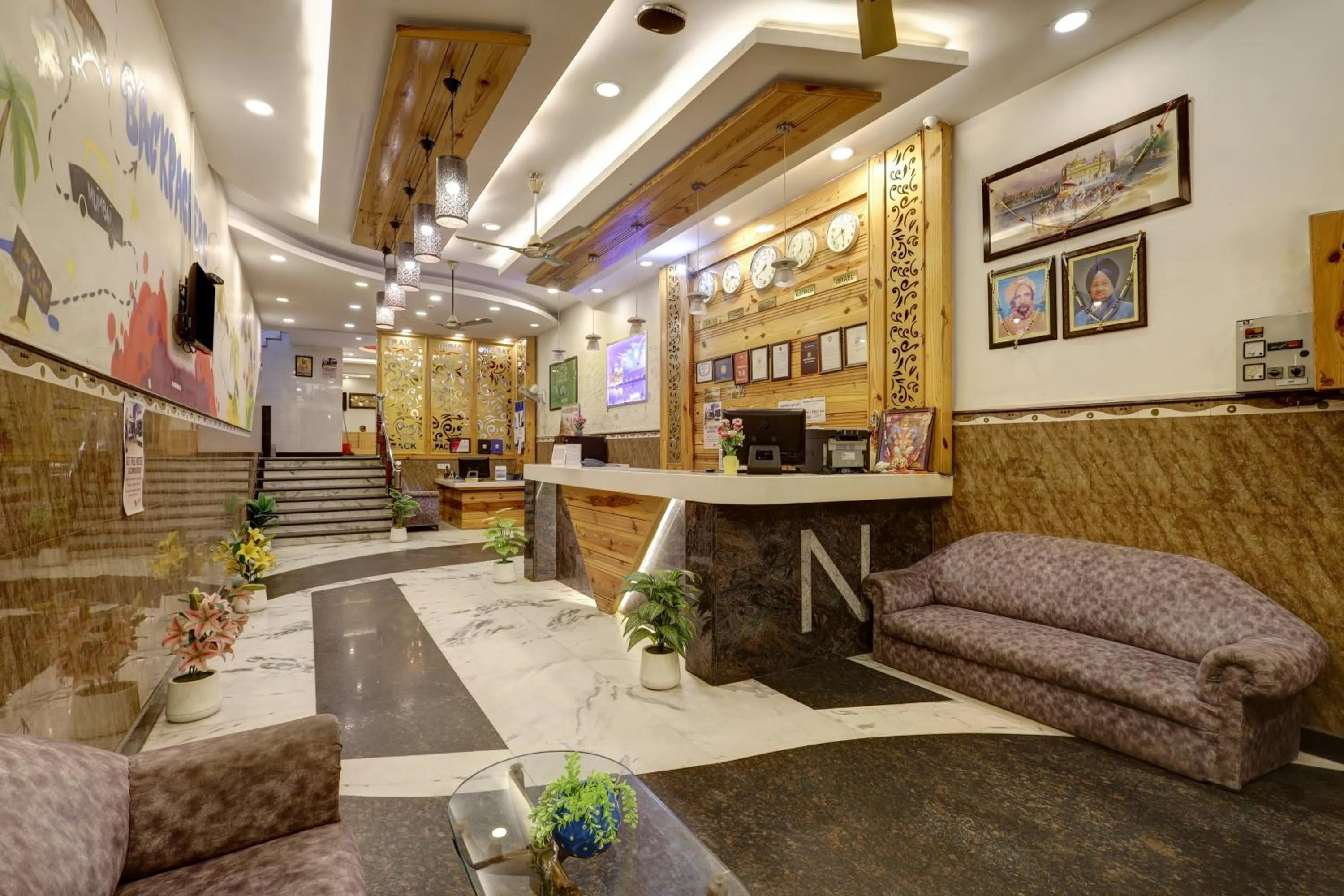 Lobby or reception in Hindustan By Backpackers Heaven - Traveller's Choice Award 2025 Best of Best Winning Hotel
