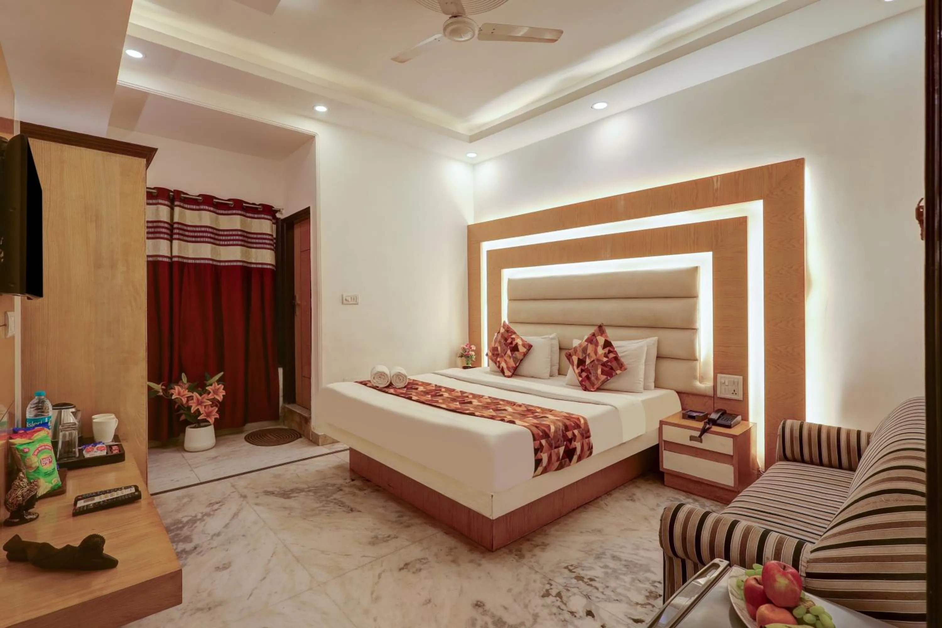 Bed in Hindustan By Backpackers Heaven - Traveller's Choice Award 2025 Best of Best Winning Hotel