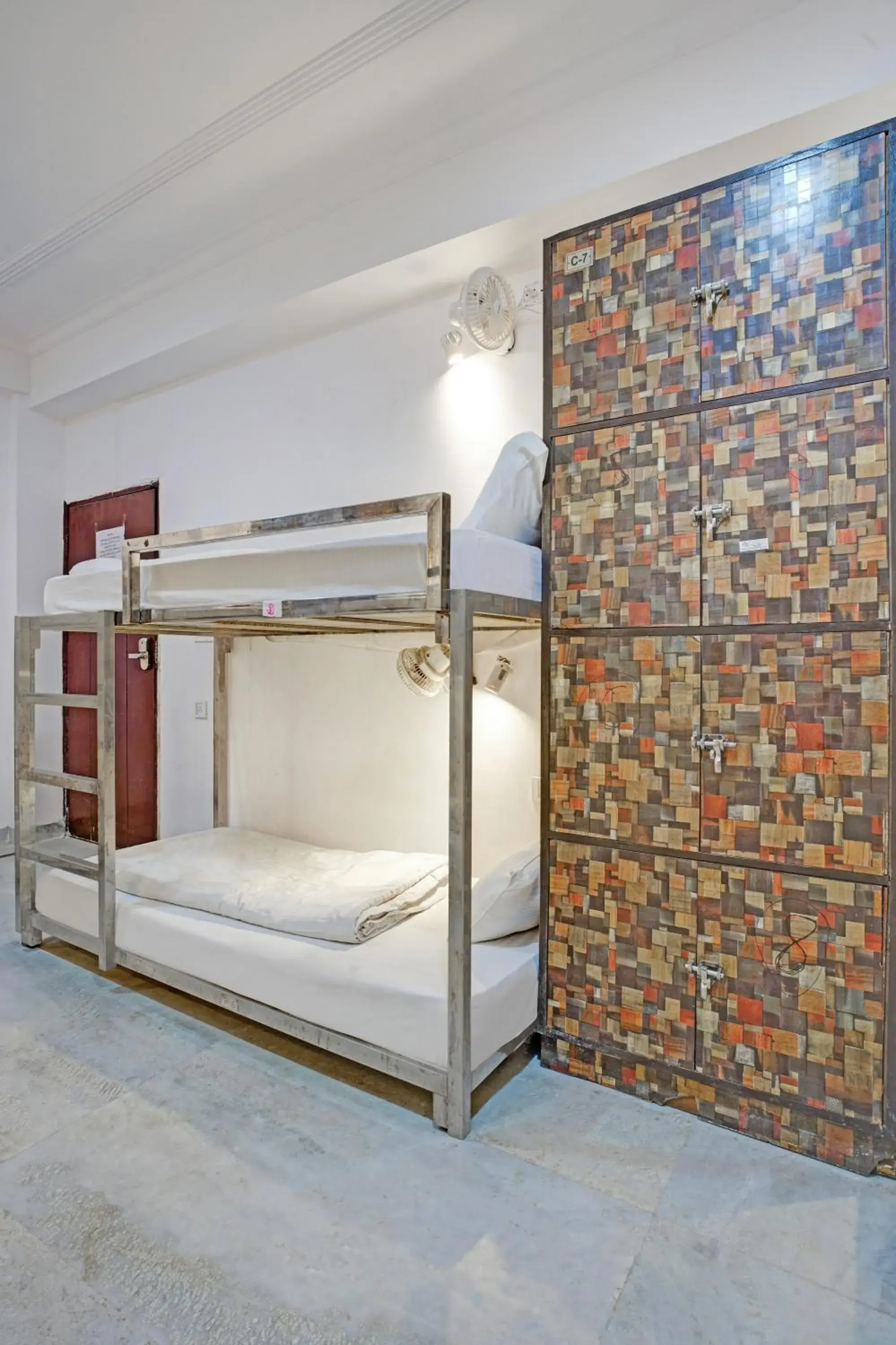 Family Room with Private Bathroom in Hindustan By Backpackers Heaven - Traveller's Choice Award 2025 Best of Best Winning Hotel Family Room with Private Bathroom in Hindustan By Backpackers Heaven - Traveller's Choice Award 2025 Best of Best Winning Hotel