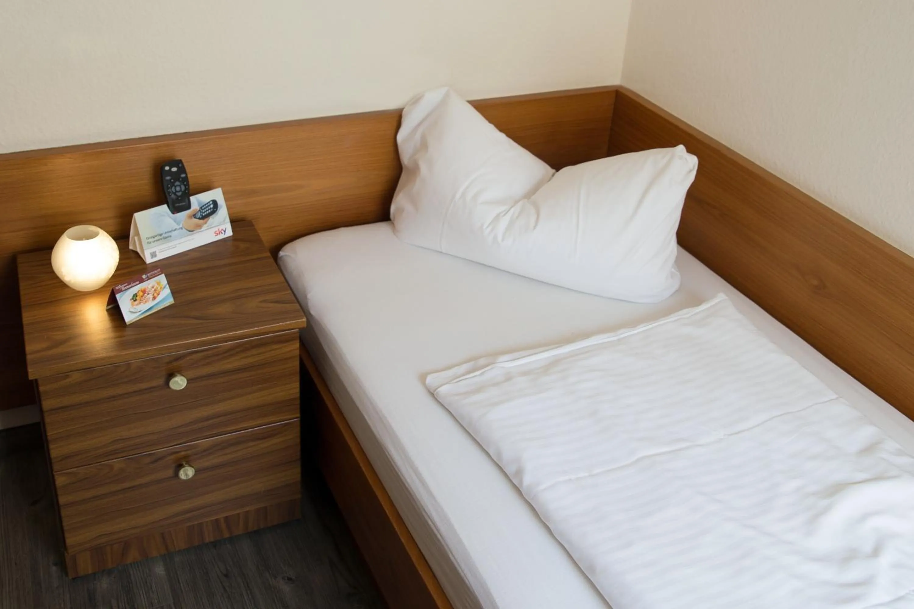 Bed in Hotel & Apartment Am Theaterplatz