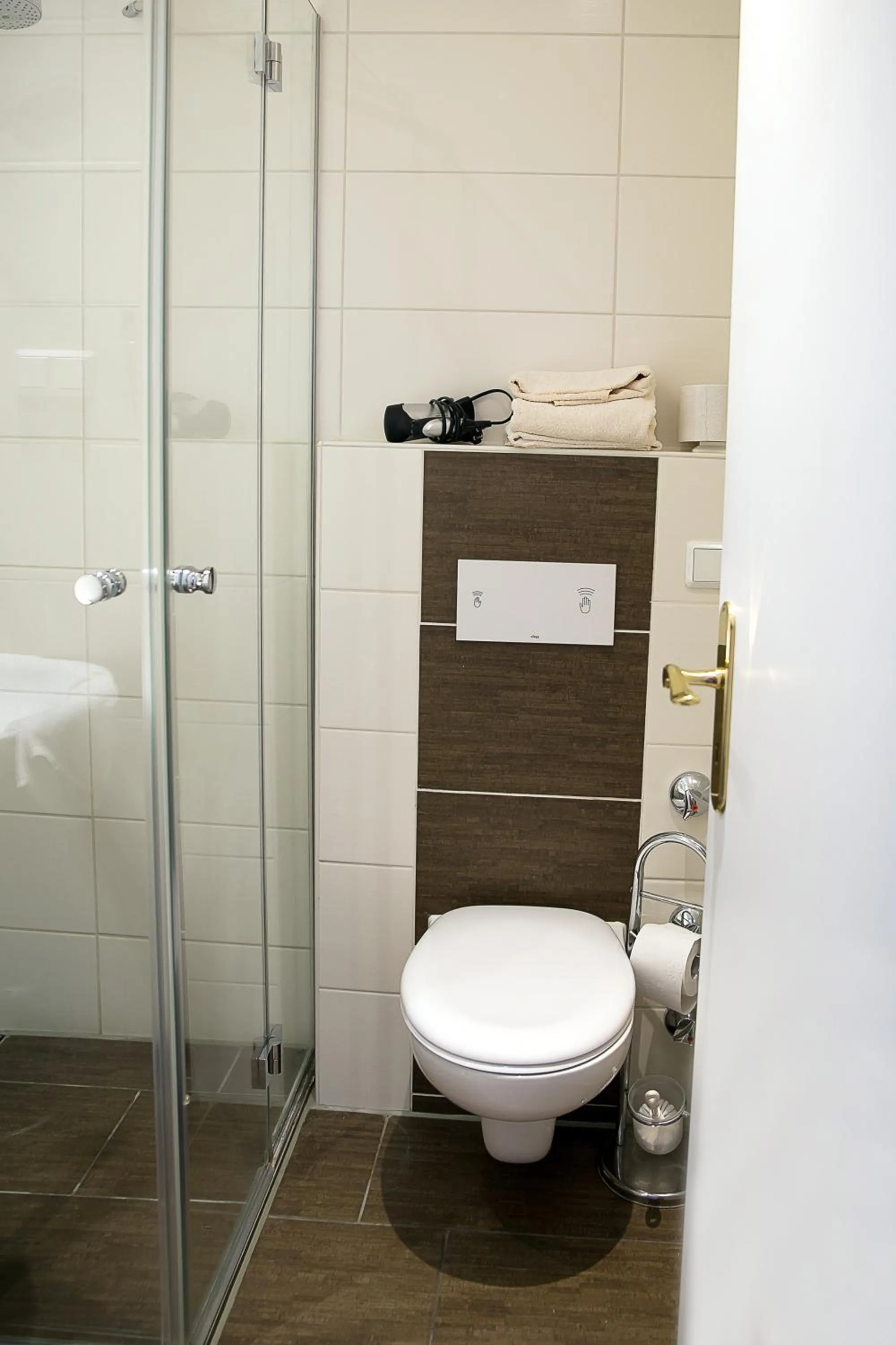 Bathroom in Hotel & Apartment Am Theaterplatz