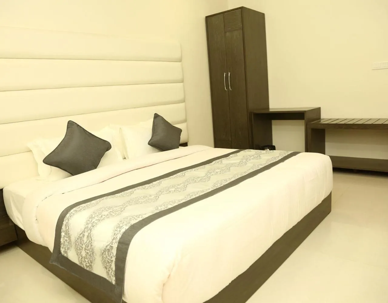 Bed in Royal Hopp-Inn Chittorgard