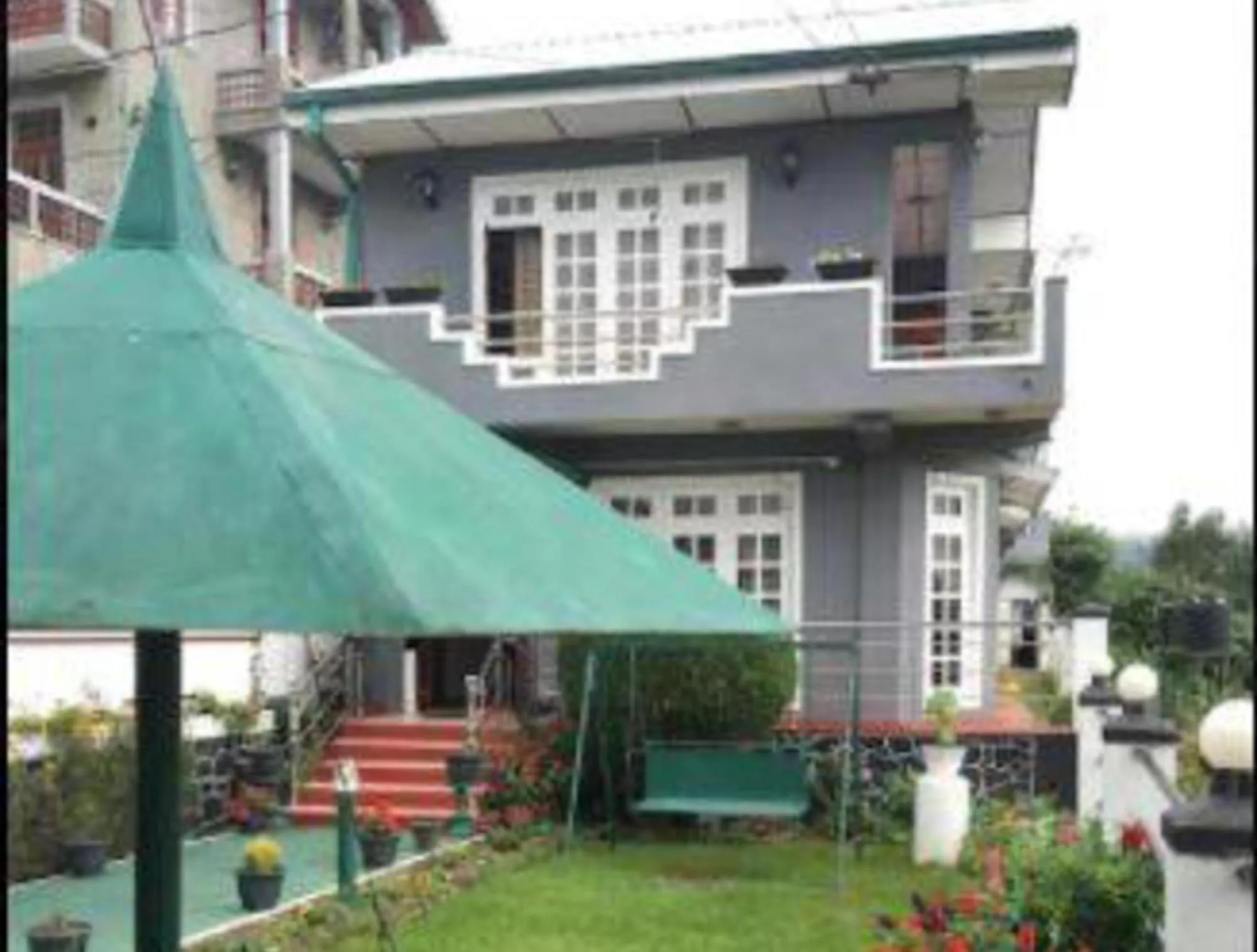 Facade/entrance in New Royal Mount Hotel