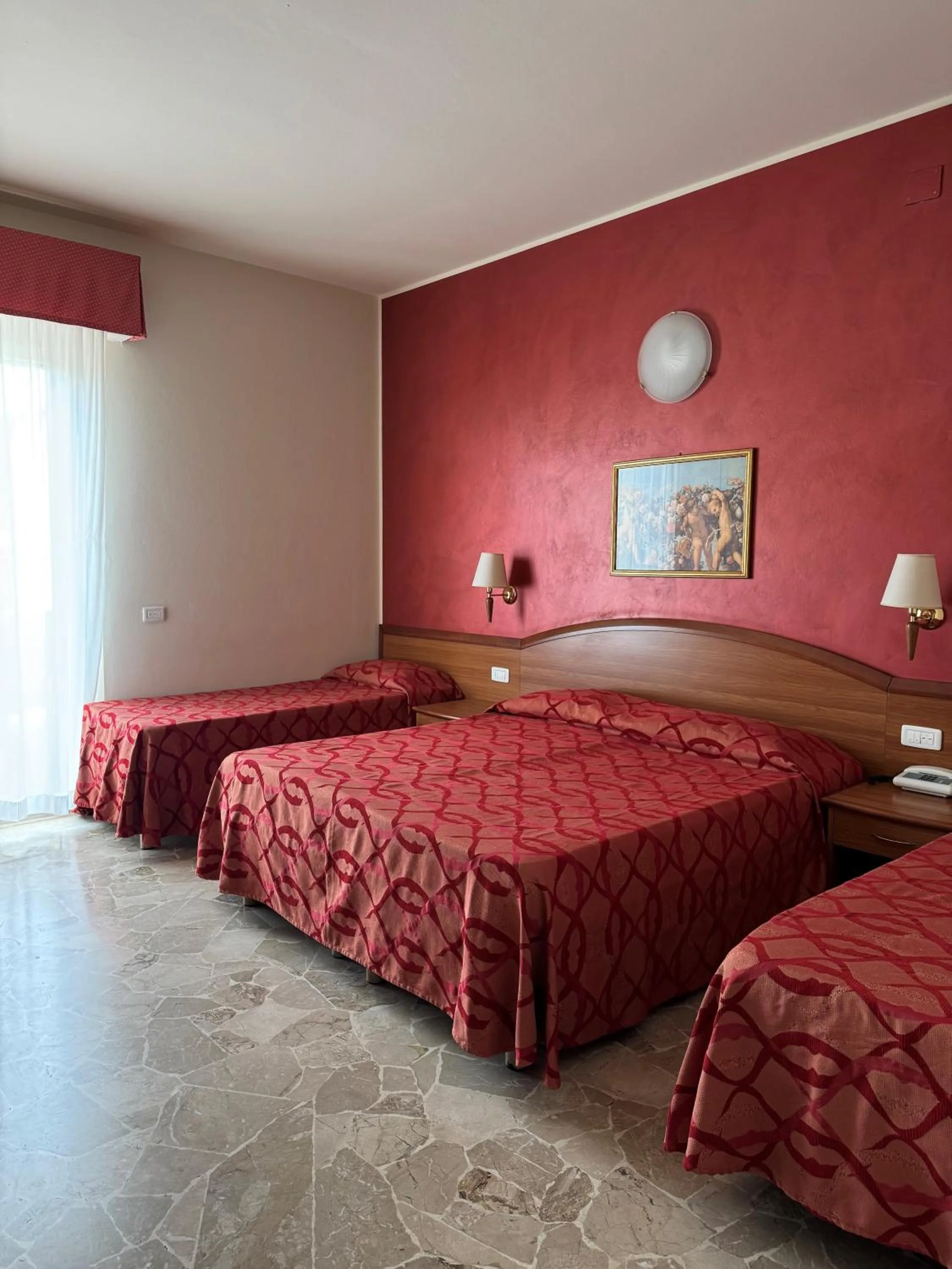 Bedroom, Bed in Hotel Tiffany