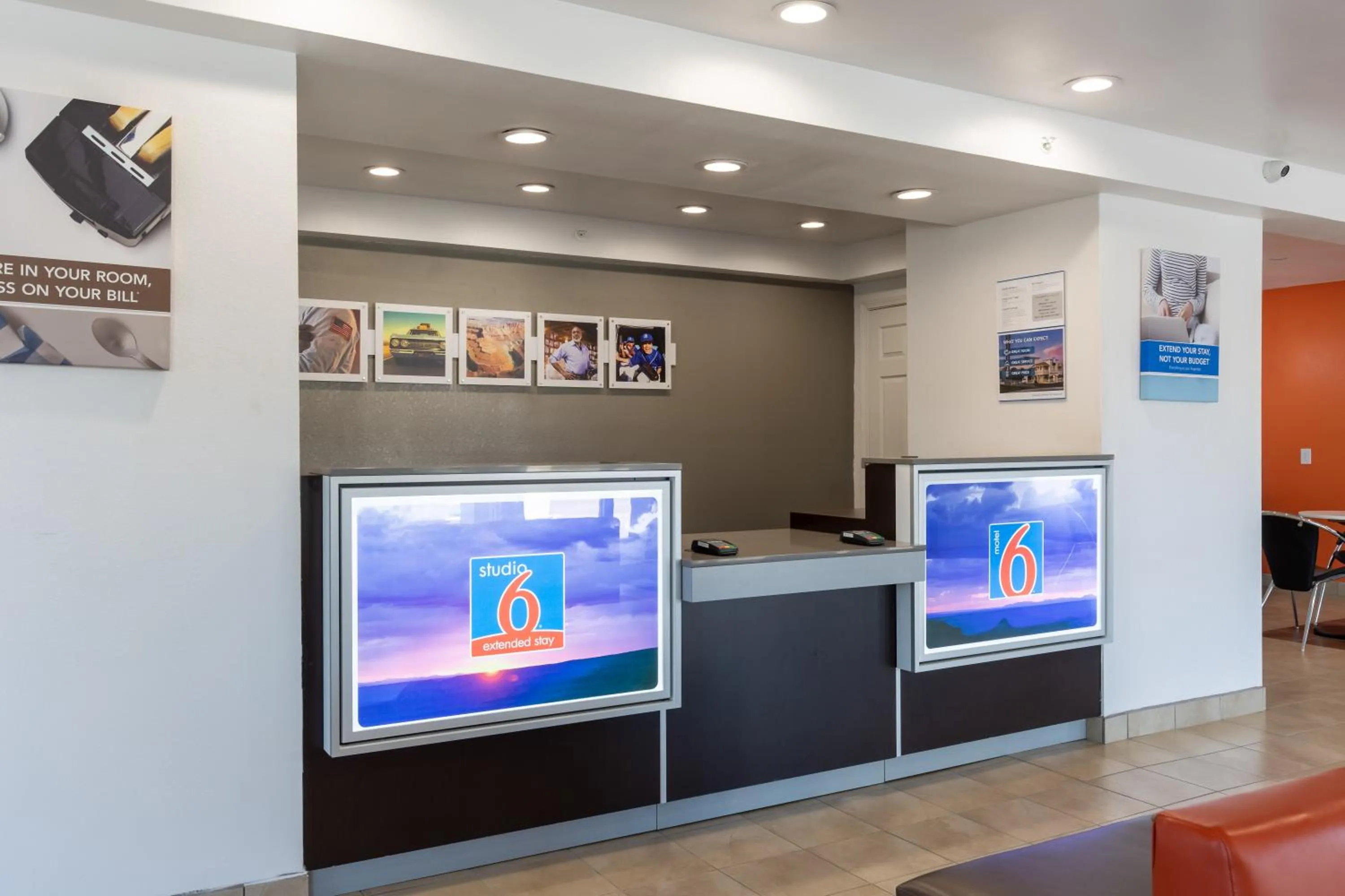 Lobby or reception in Studio 6-Bryan, TX - University Area