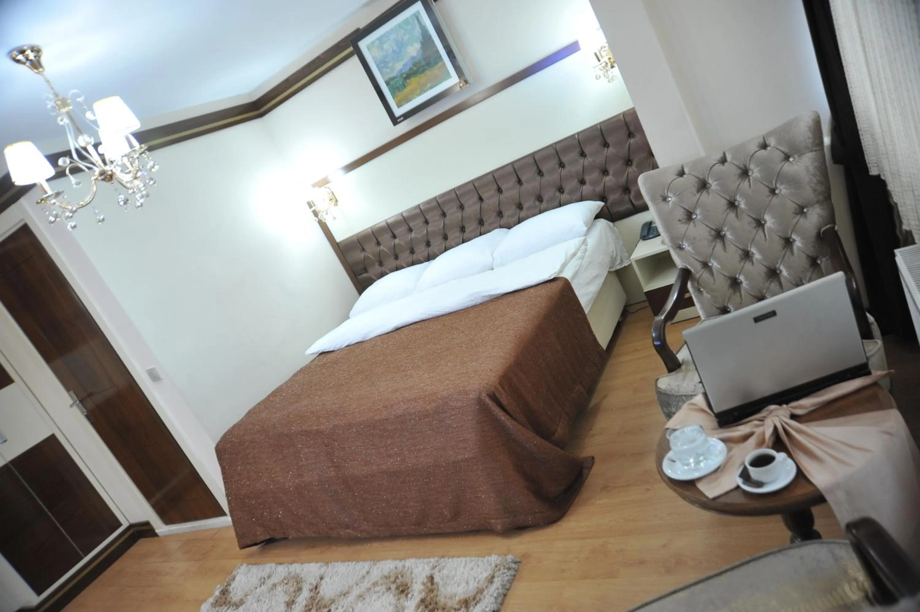 Photo of the whole room, Bed in Gloria Tibi Hotel