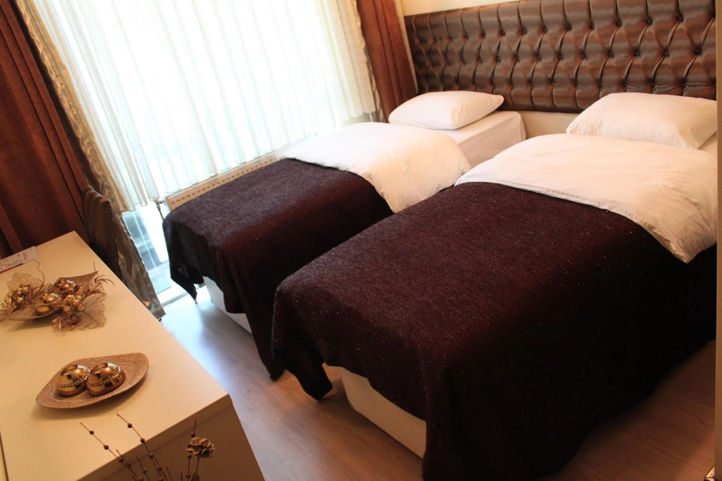 Photo of the whole room, Bed in Gloria Tibi Hotel