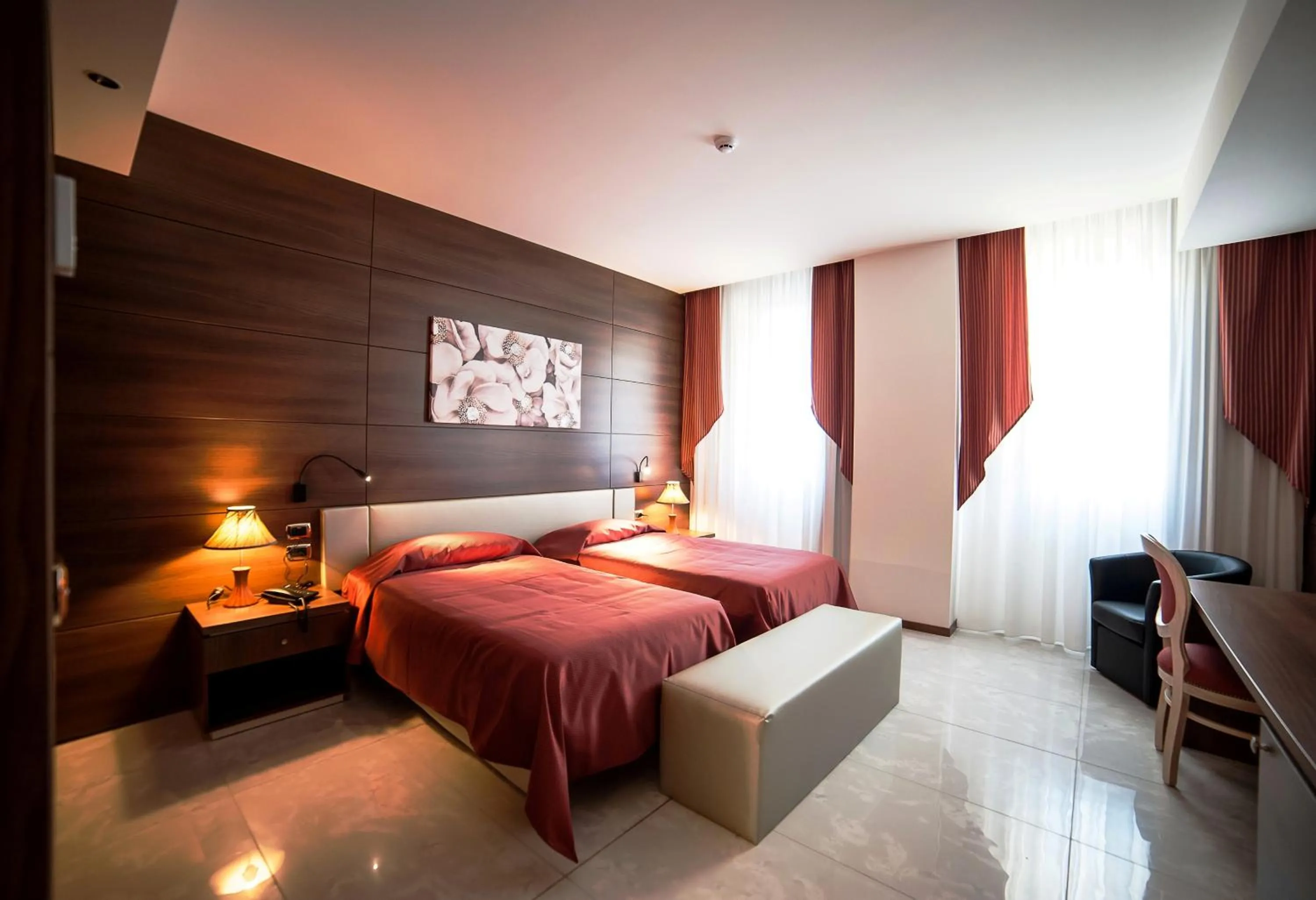 Bedroom, Bed in Family Center Hotel