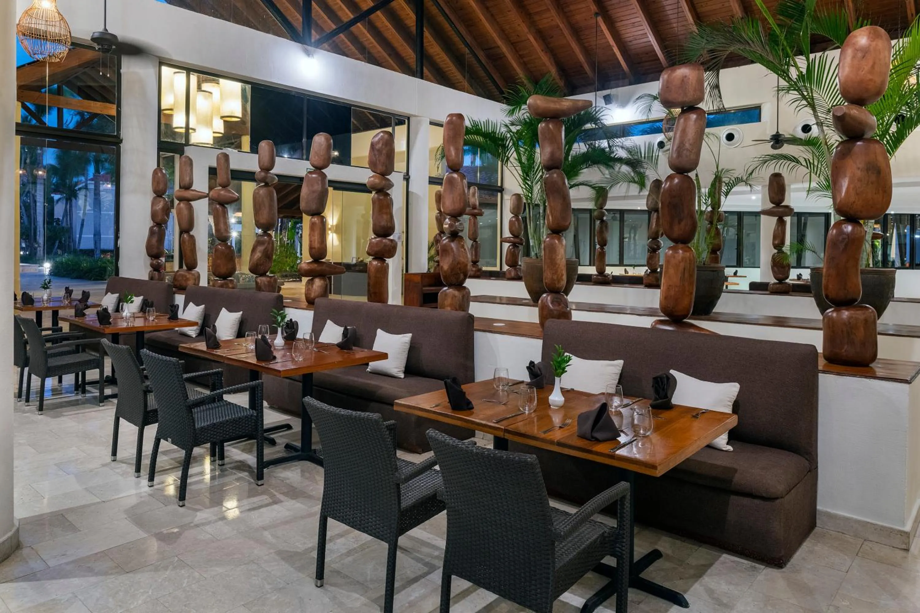 Restaurant/places to eat in Jewel Palm Beach