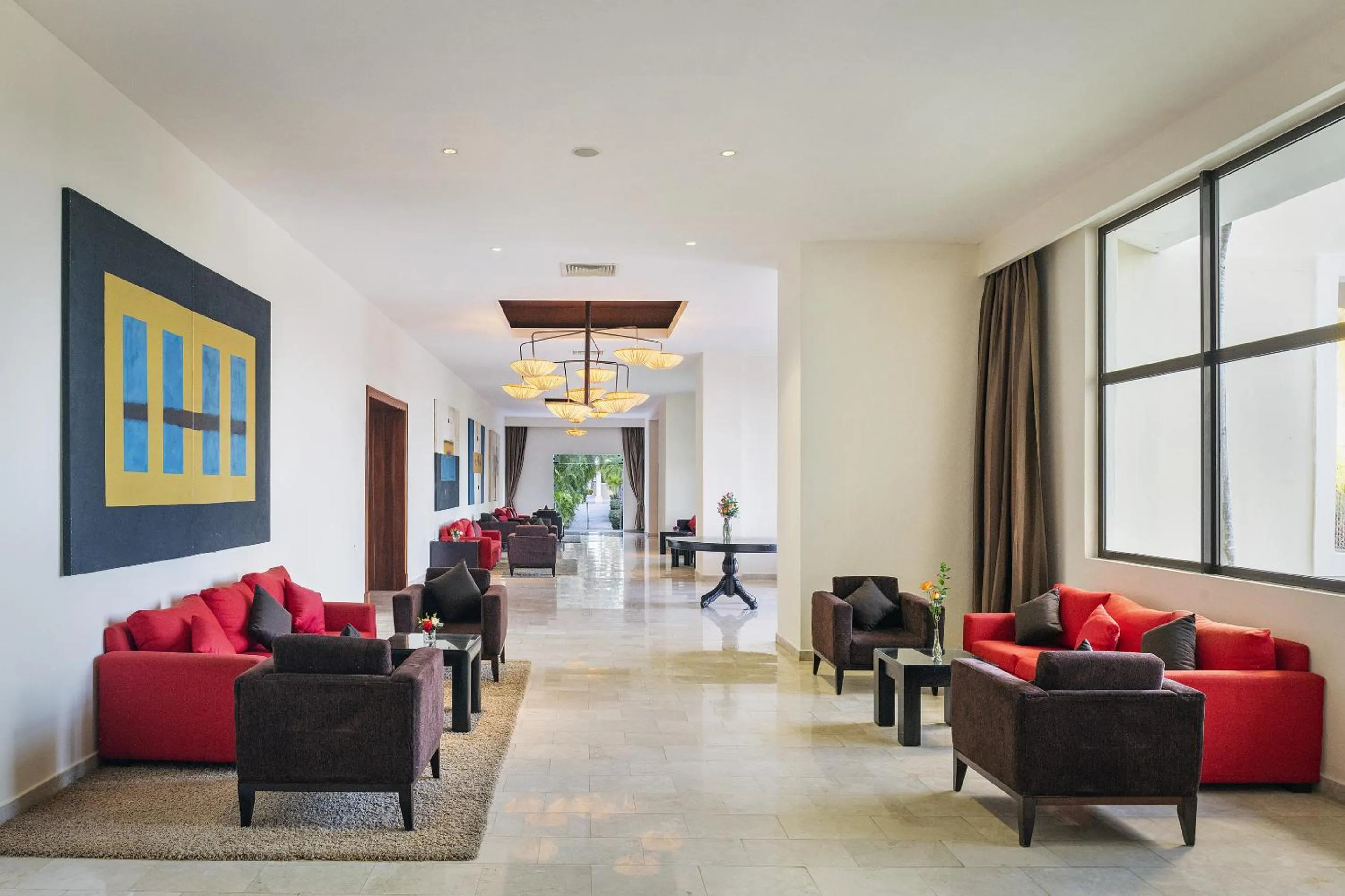 Seating area in Jewel Palm Beach