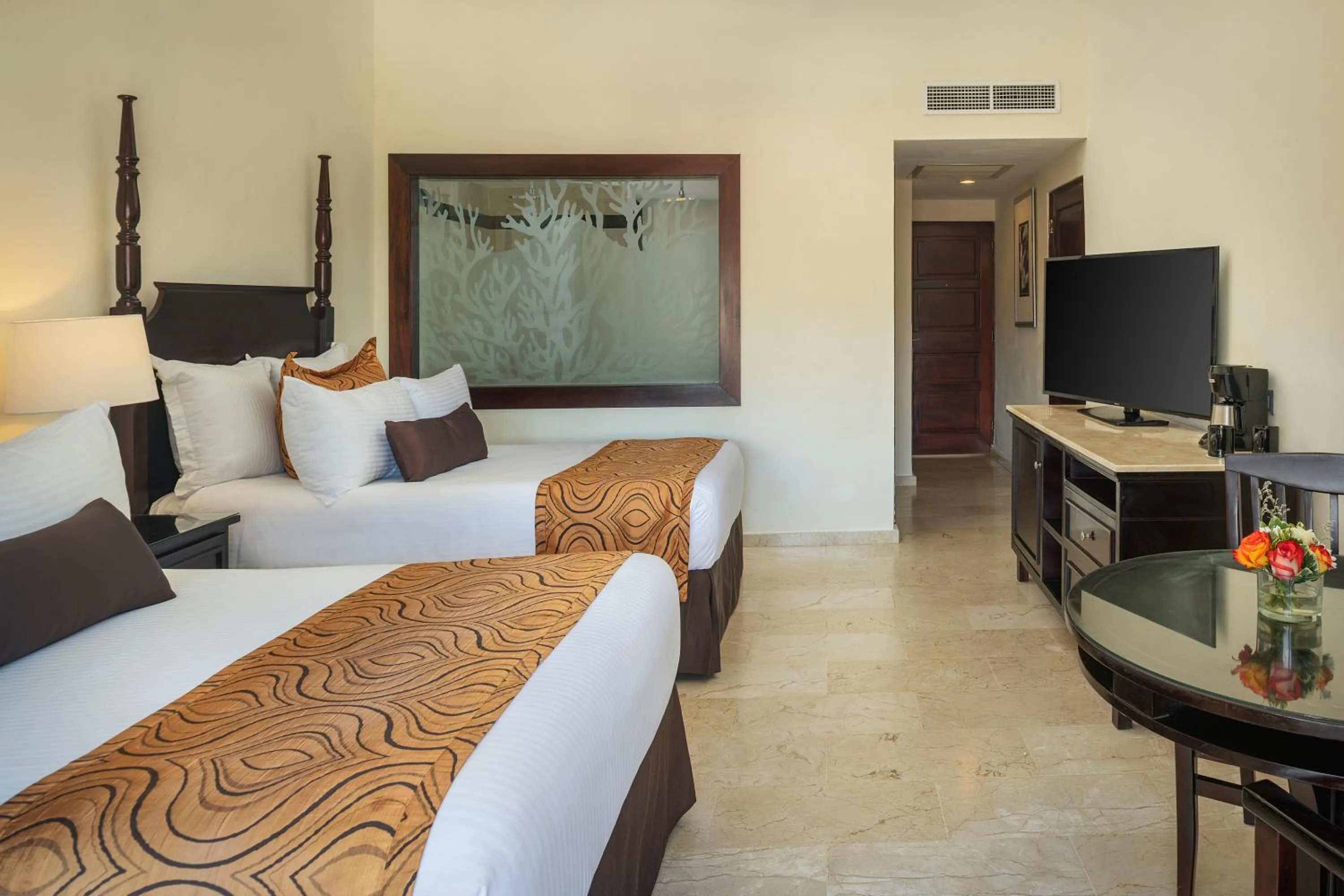 Bed in Jewel Palm Beach