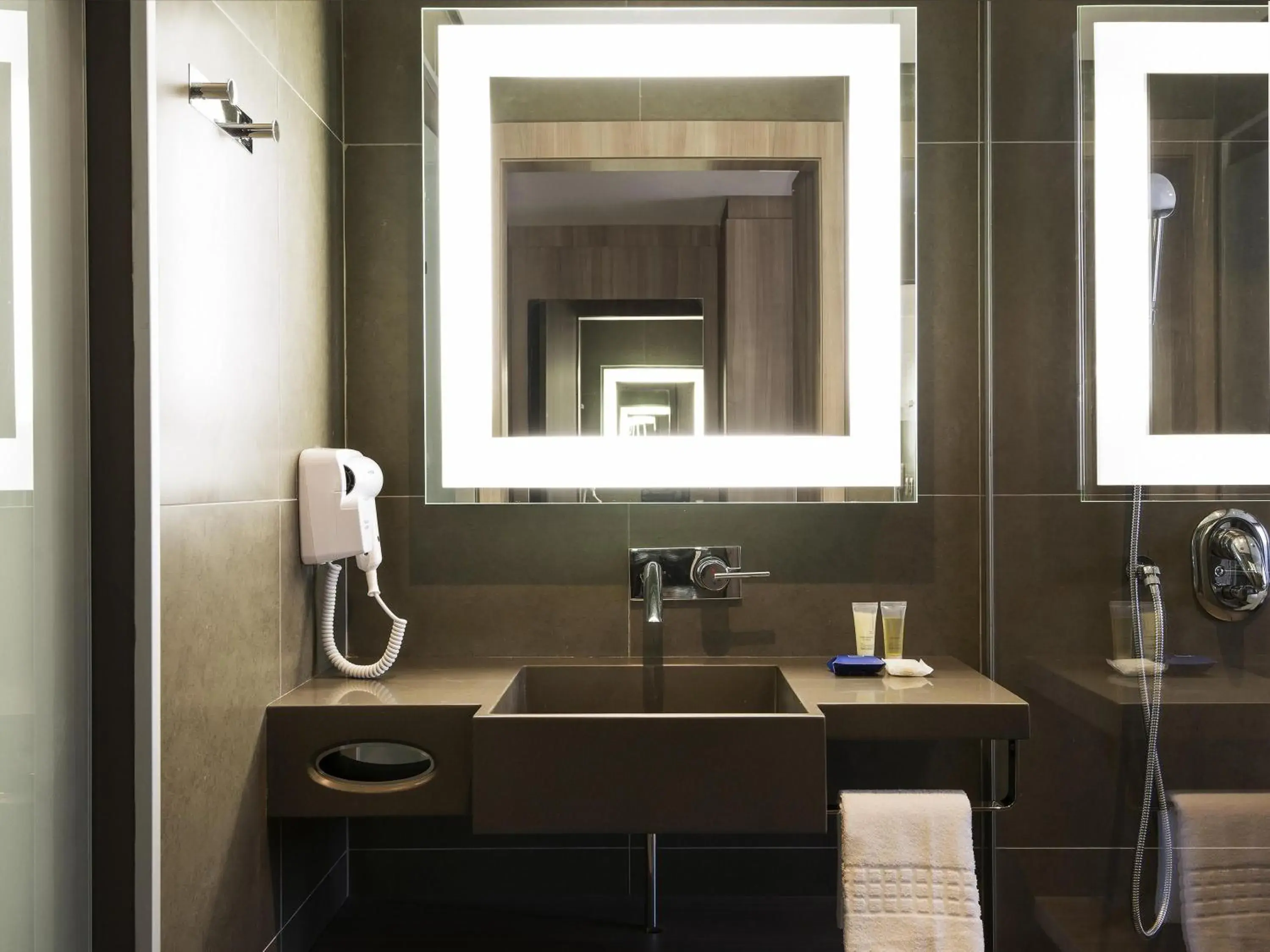 Deluxe Apartment with Double Bed in Novotel São Paulo Berrini Deluxe Apartment with Double Bed in Novotel São Paulo Berrini