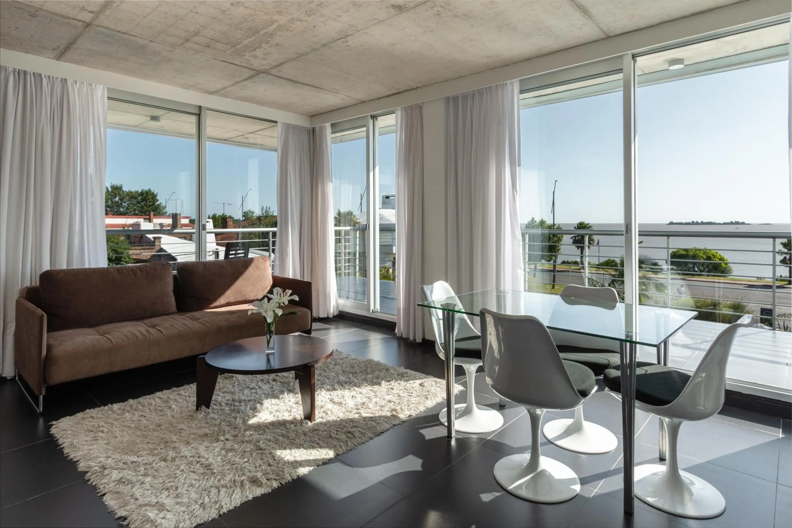 Costa Colonia - Riverside Boutique Hotel