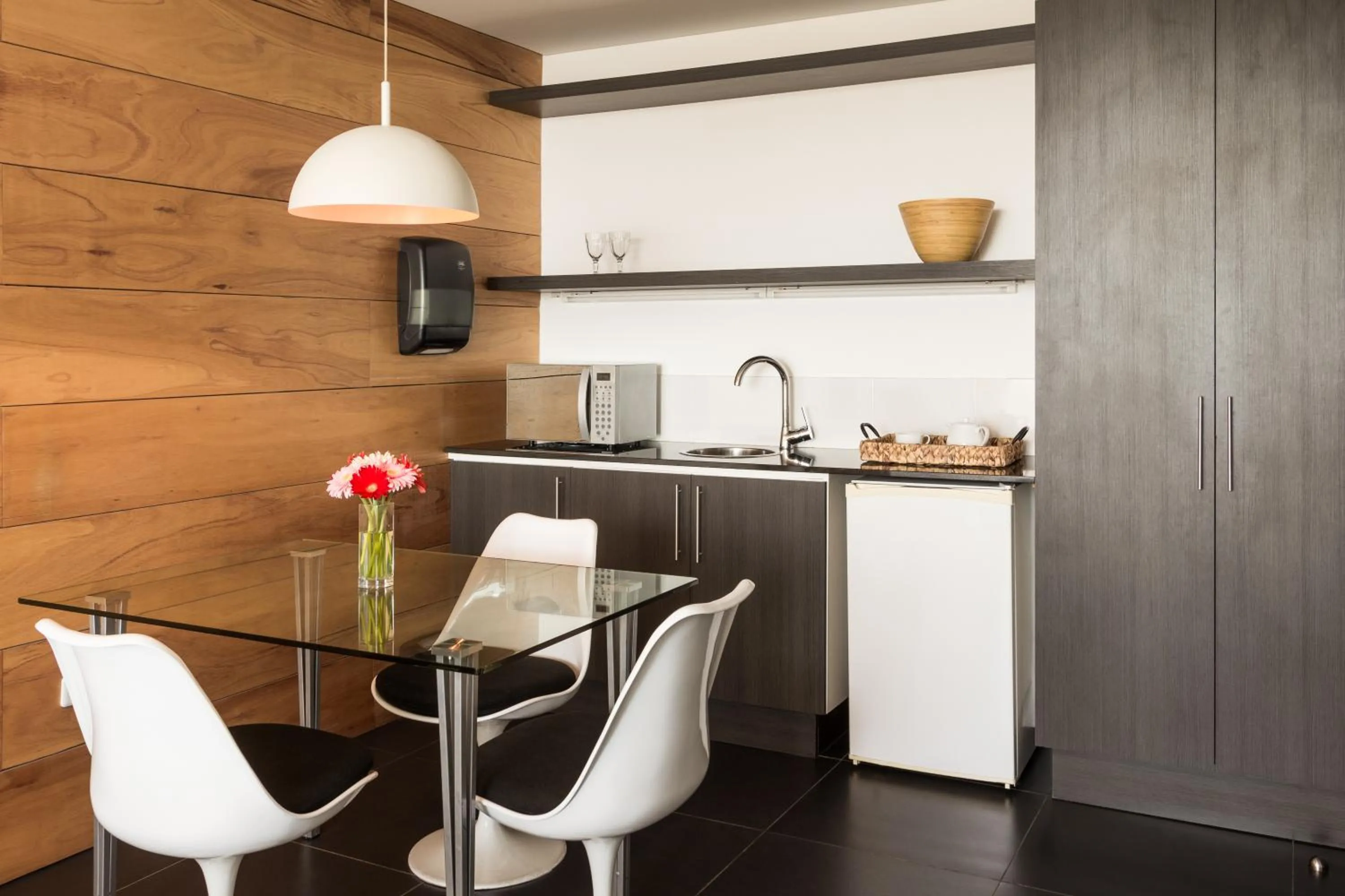 Costa Colonia - Riverside Boutique Hotel