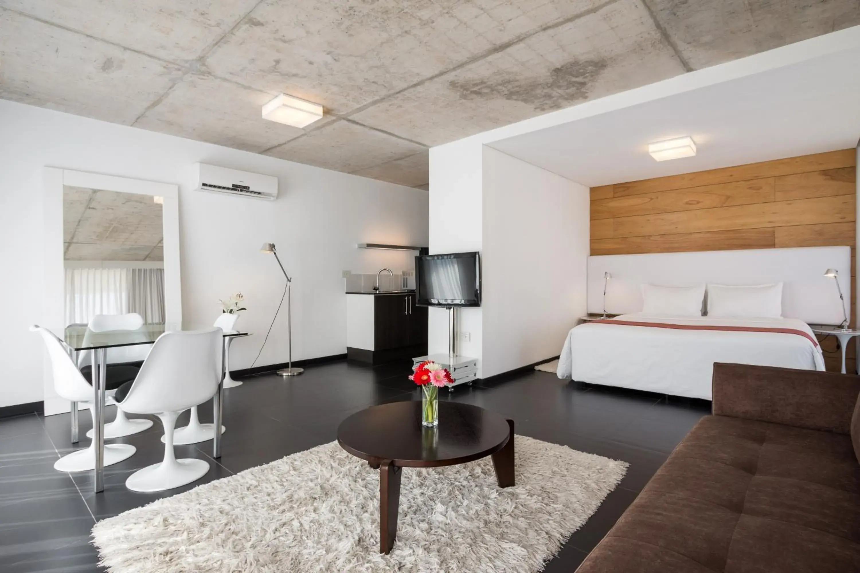 Loft Suite in Costa Colonia - Riverside Boutique Hotel Loft Suite in Costa Colonia - Riverside Boutique Hotel