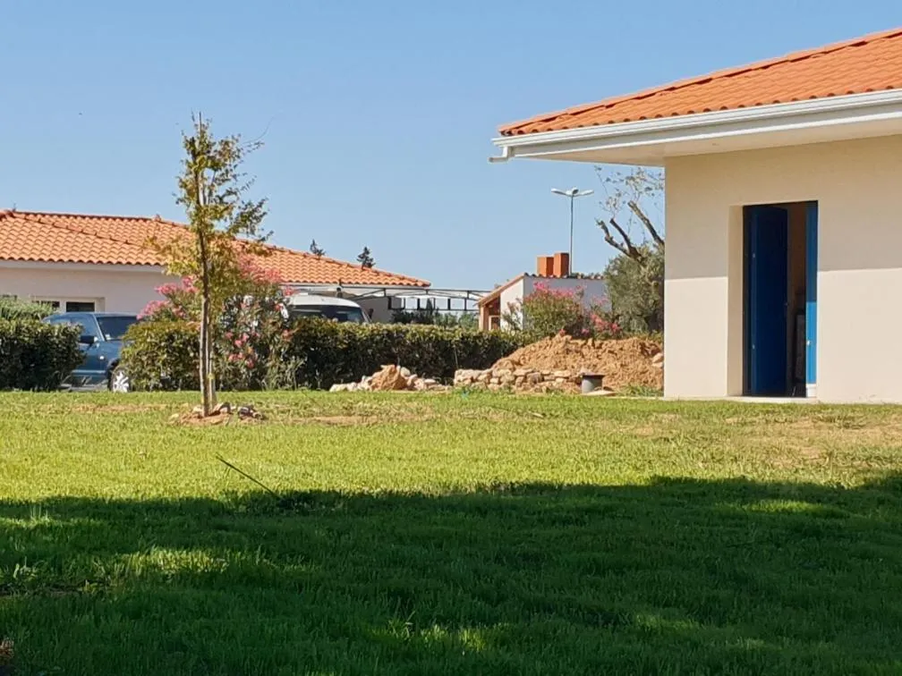 Property building in Hotel Restaurant L'Espassole