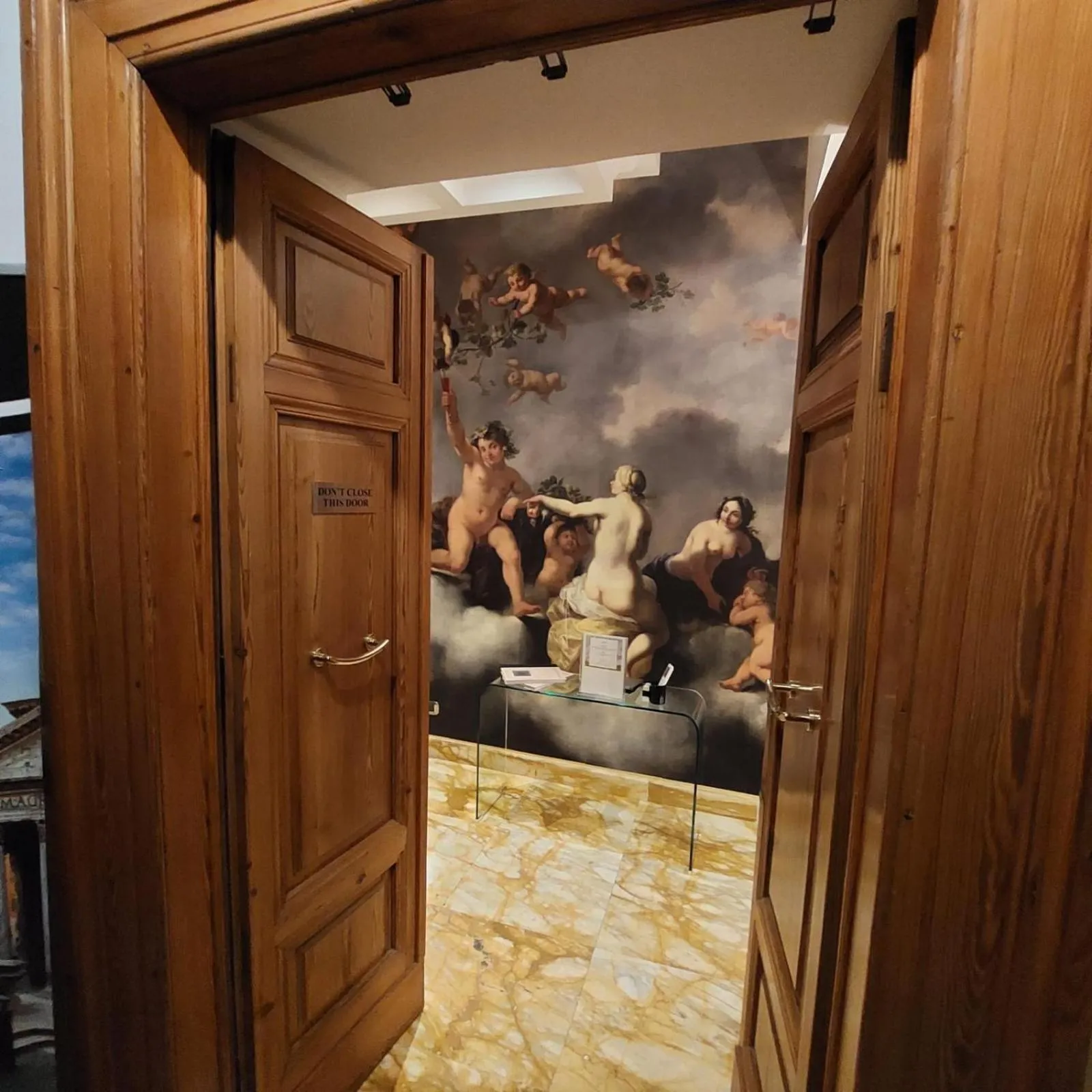 Decorative detail in Spagna Dream Suites